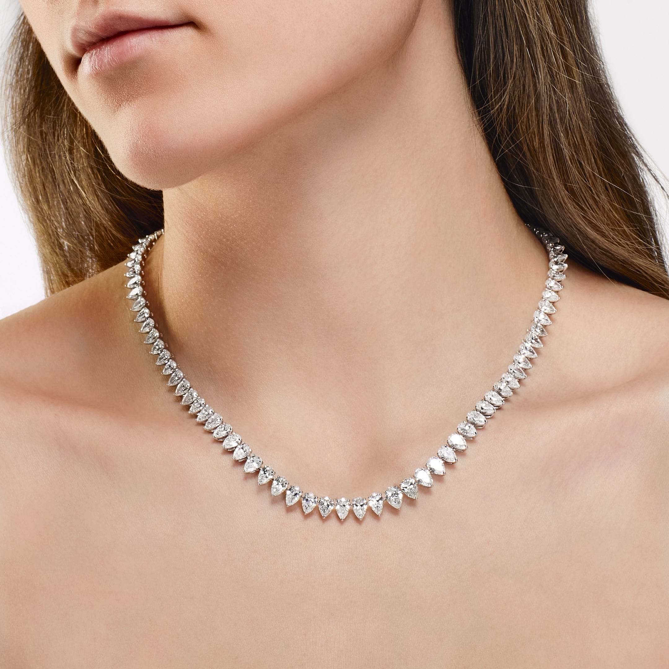 32-4-carat-pear-shaped-tennis-necklace-jewels-aficionado-1153103460.jpg