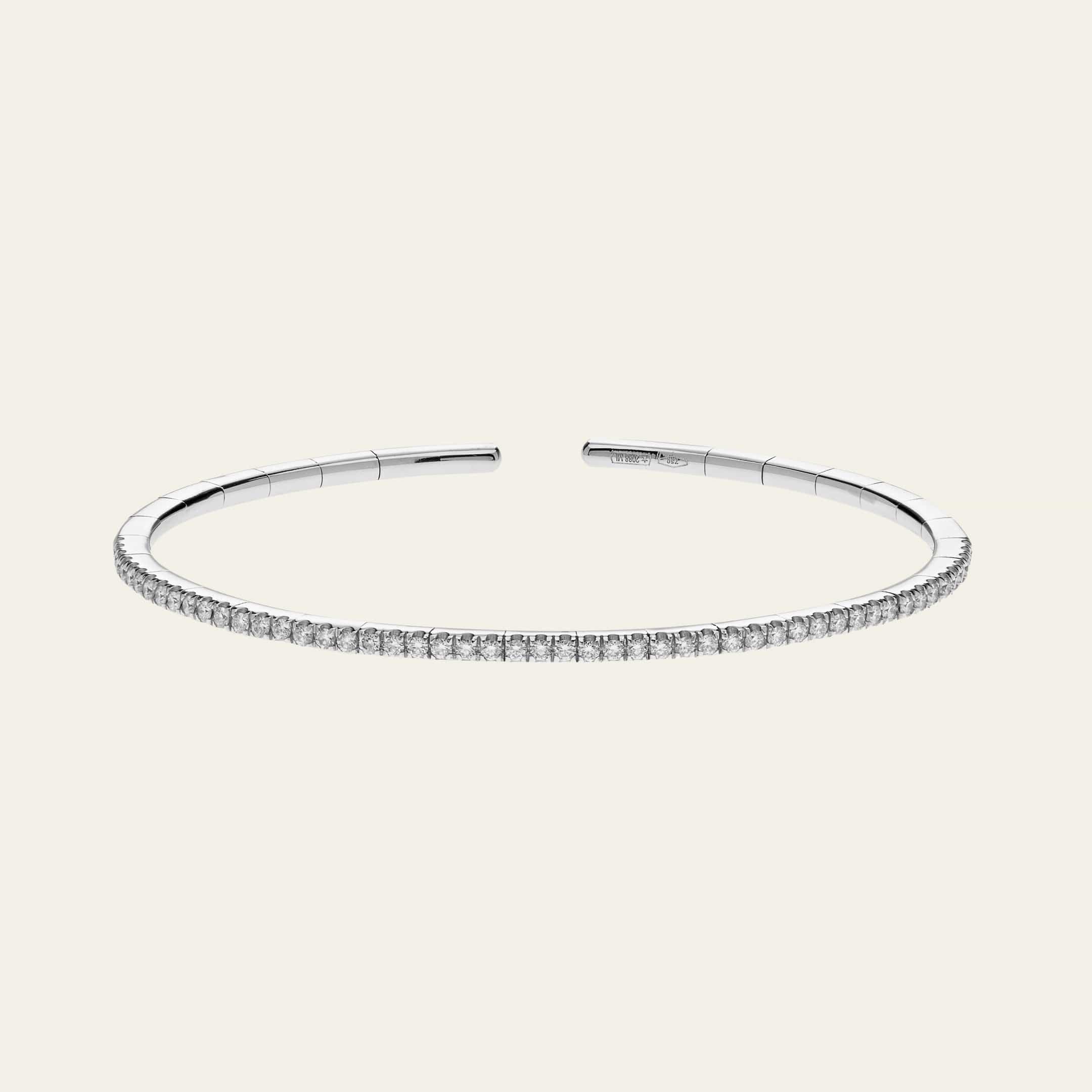 diamond-set-cuff-jewels-aficionado-1146592592.jpg