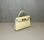 Hermès Beton / Craie Mini Kelly Sellier 20 Ostrich Gold Hardware