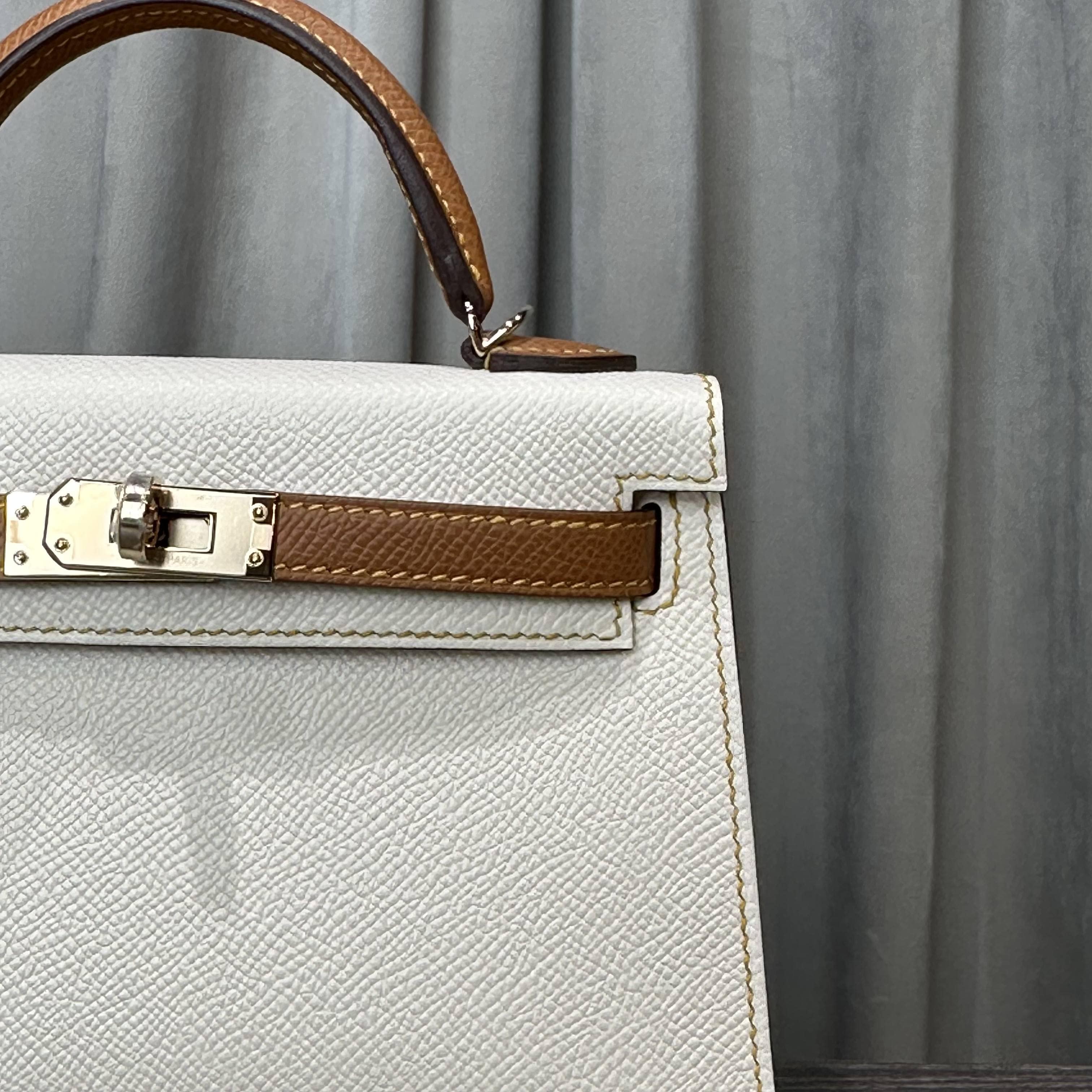 Hermès Craie and Gold Mini Kelly Sellier 20 Epsom Gold Hardware Hermès Special Order HSS