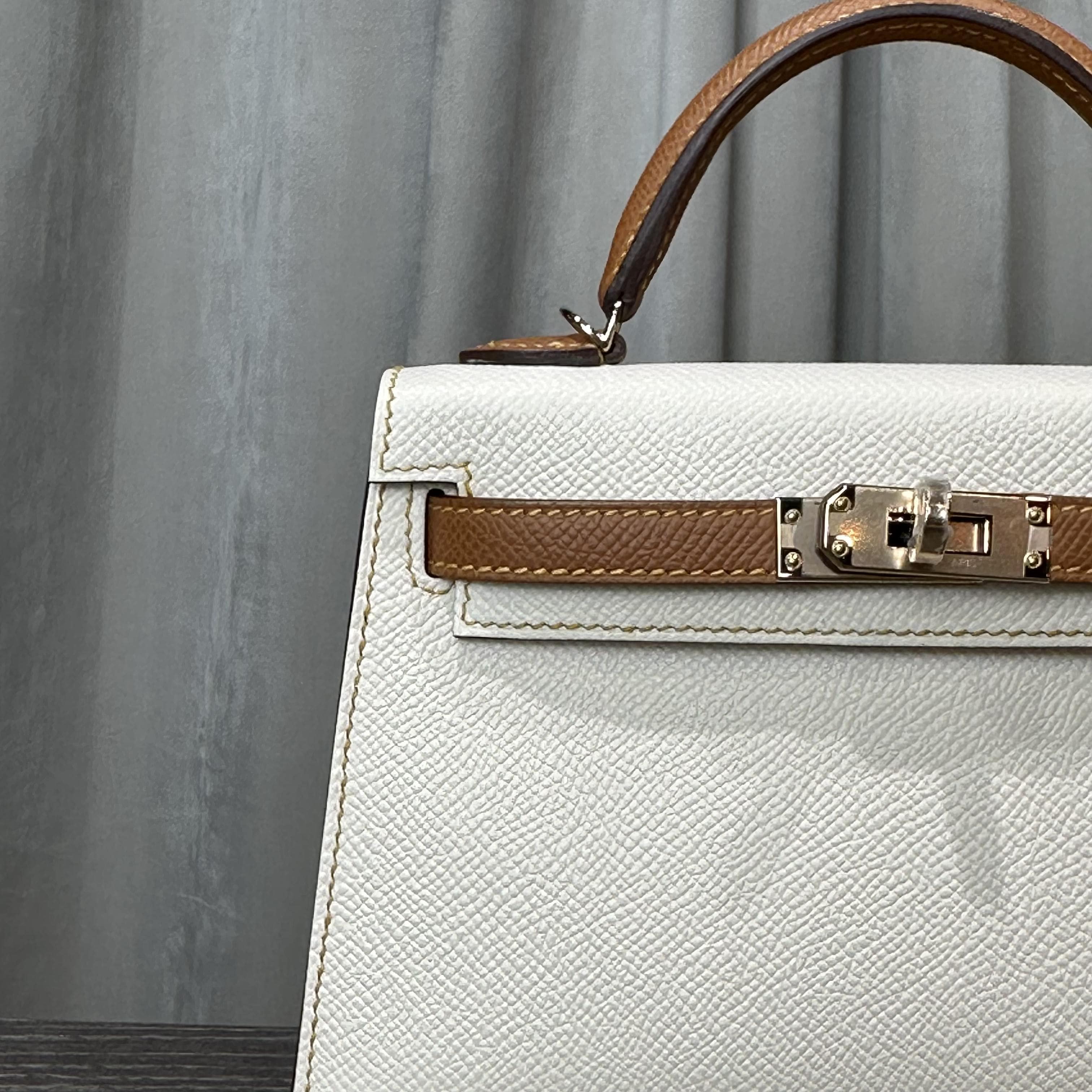 Hermès Craie and Gold Mini Kelly Sellier 20 Epsom Gold Hardware Hermès Special Order HSS