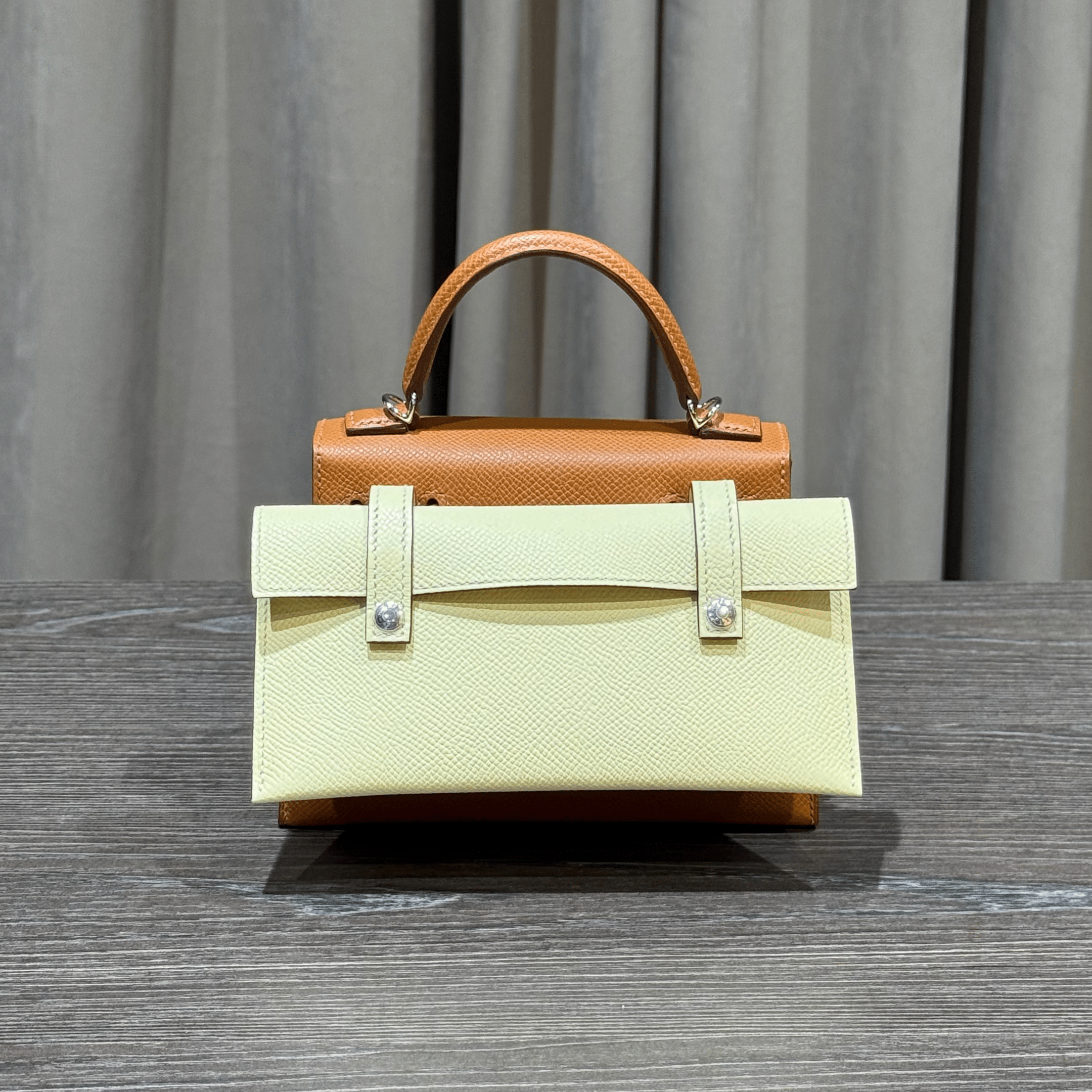 Hermès Gold Mini Kelly Doll 20 Quelle Idolle Picto Epsom Palladium Hardware Limited Edition