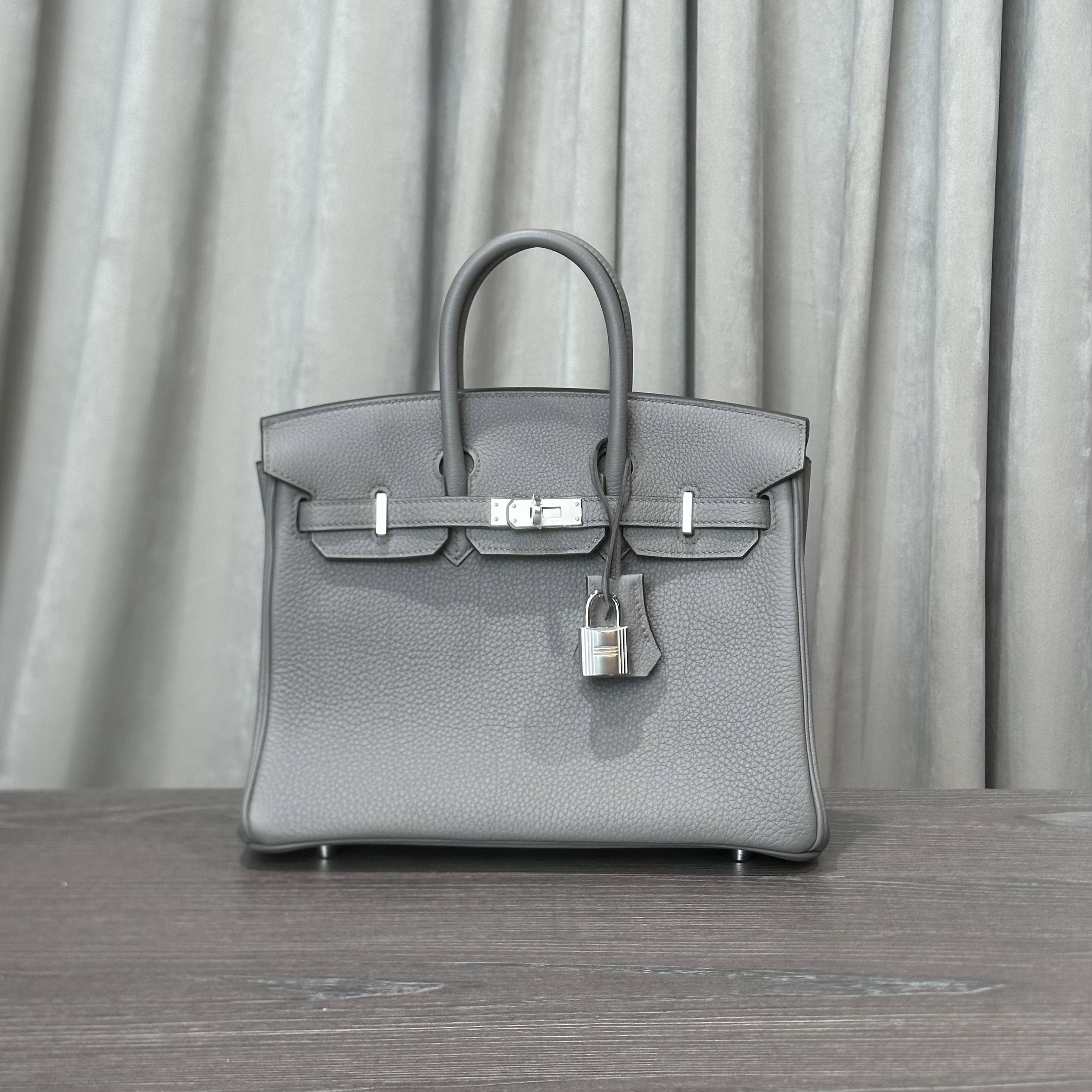 hermes-gris-etain-birkin-25-togo-palladium-hardware-hermes-1182271860.jpg