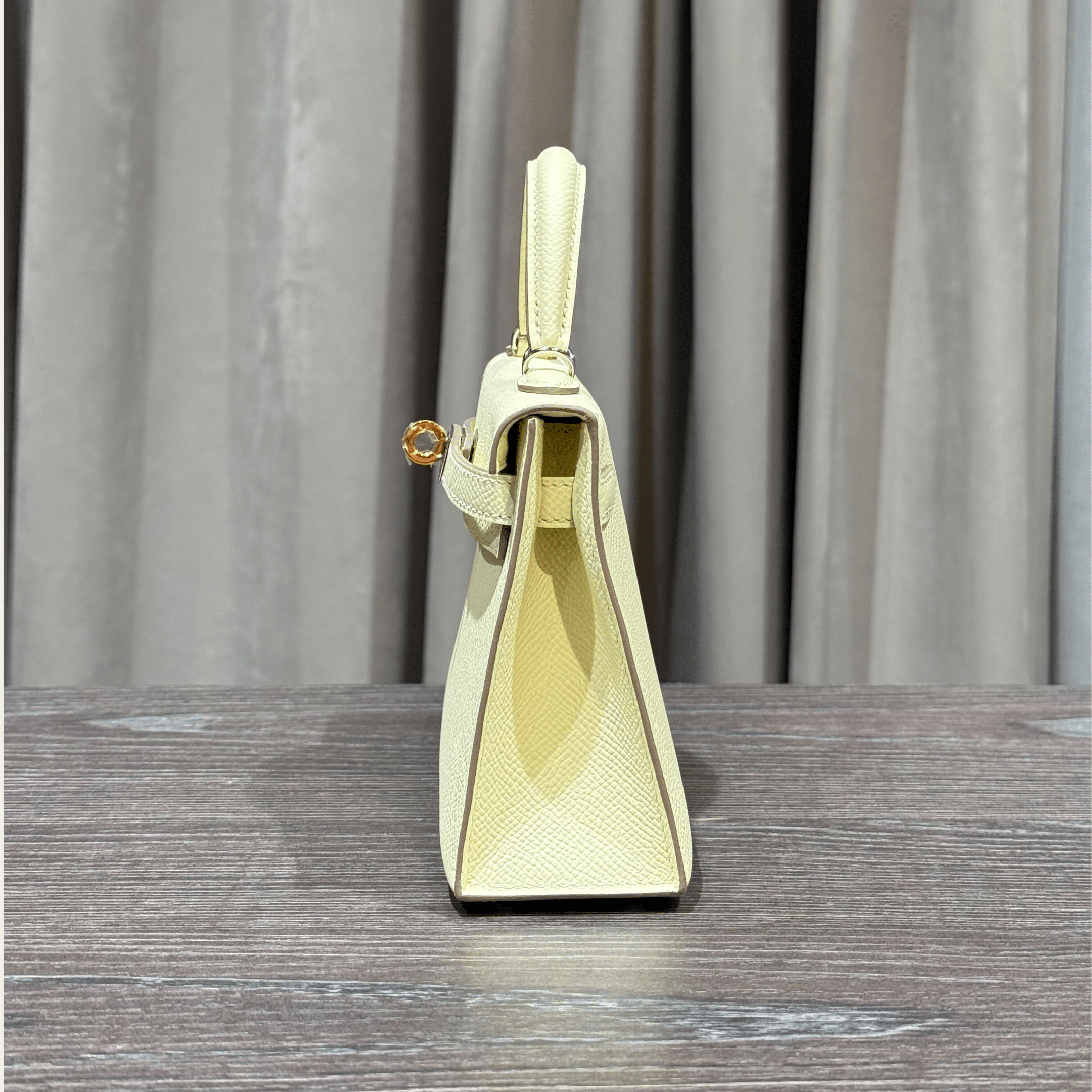 Hermès Jaune Milton Mini Kelly Sellier 20 Epsom Electrum Hardware