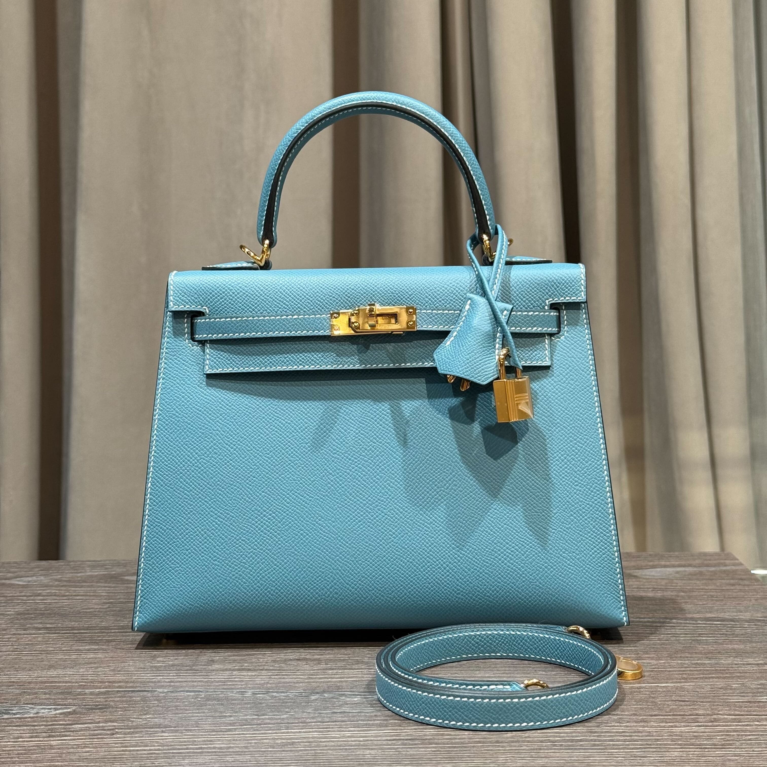 hermes-kelly-25-new-bleu-jean-epsom-gold-hardware-hermes-1148960270.jpg