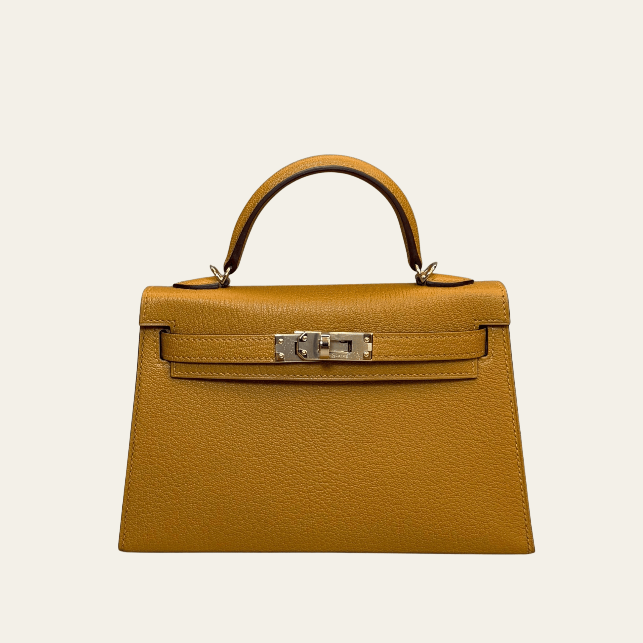 【値下げ】HERMES SELLIER ショルダーバッグ Hermès Sesame & Nata Mini Kelly – Beige and Cream Kelly Sellier
