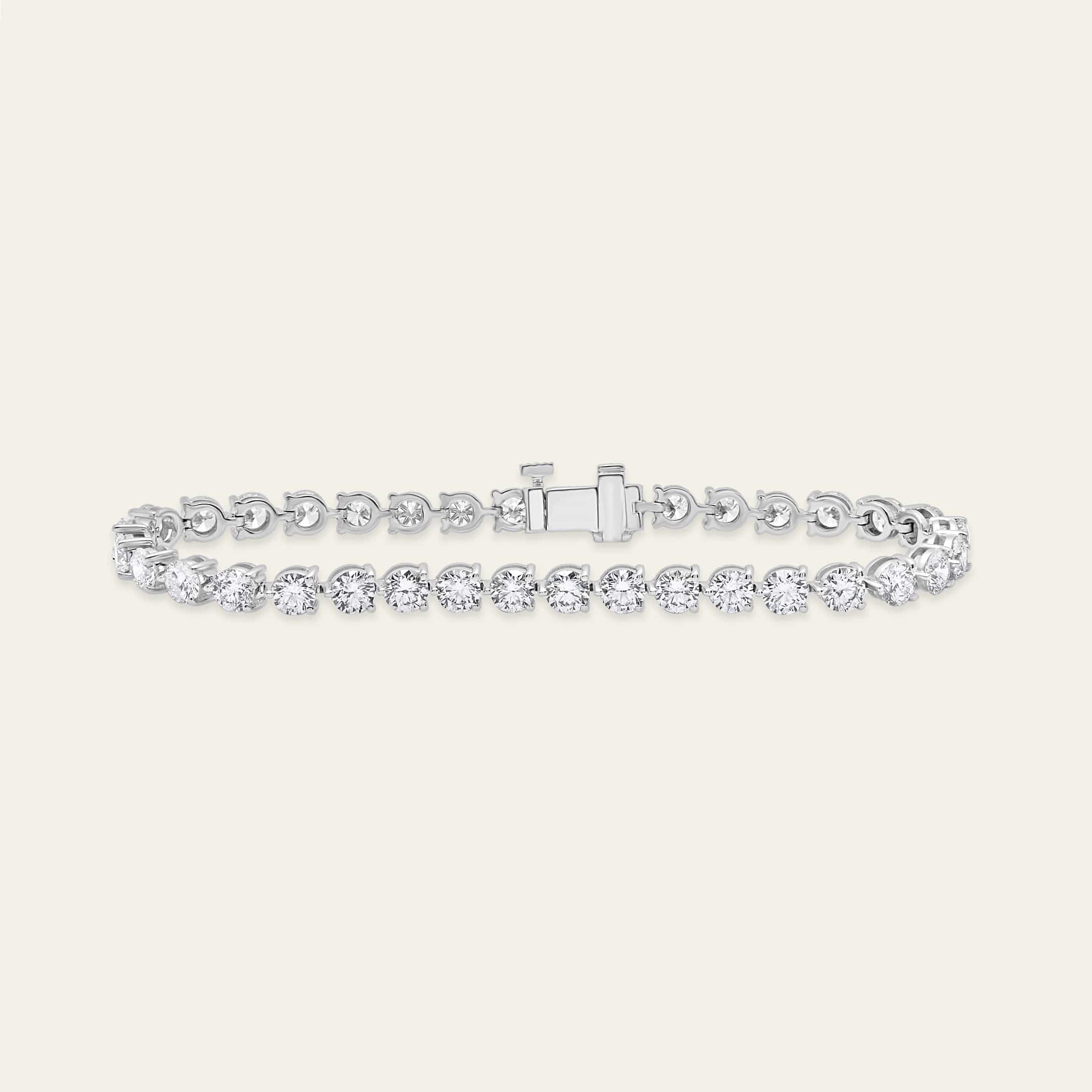 luce-8-carat-round-diamond-tennis-bracelet-jewels-aficionado-1146590369.jpg