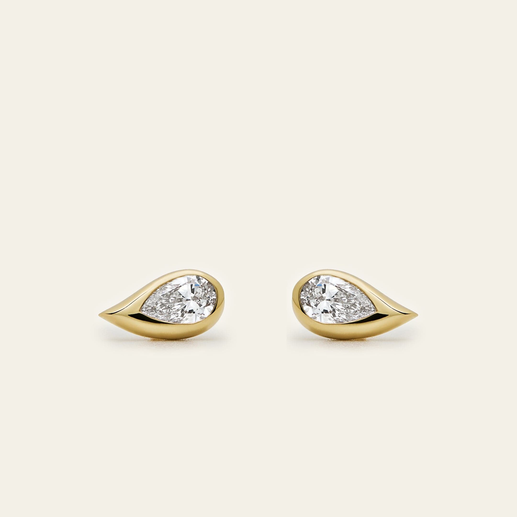 mika-earrings-in-yellow-gold-with-pear-diamonds-jewels-aficionado-1180794479.jpg