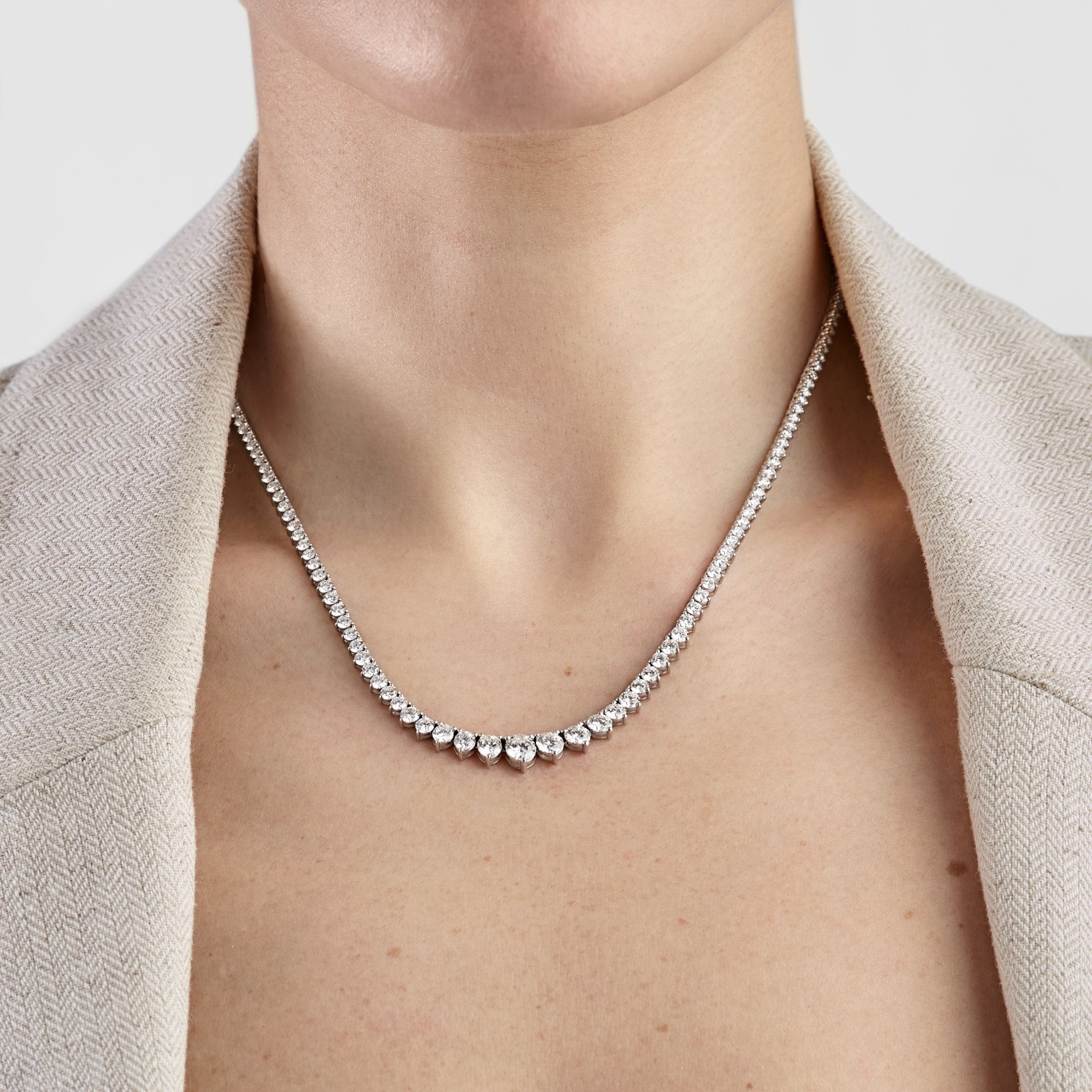 riviera-9-carat-graduated-diamond-tennis-necklace-jewels-aficionado-1146587180.jpg