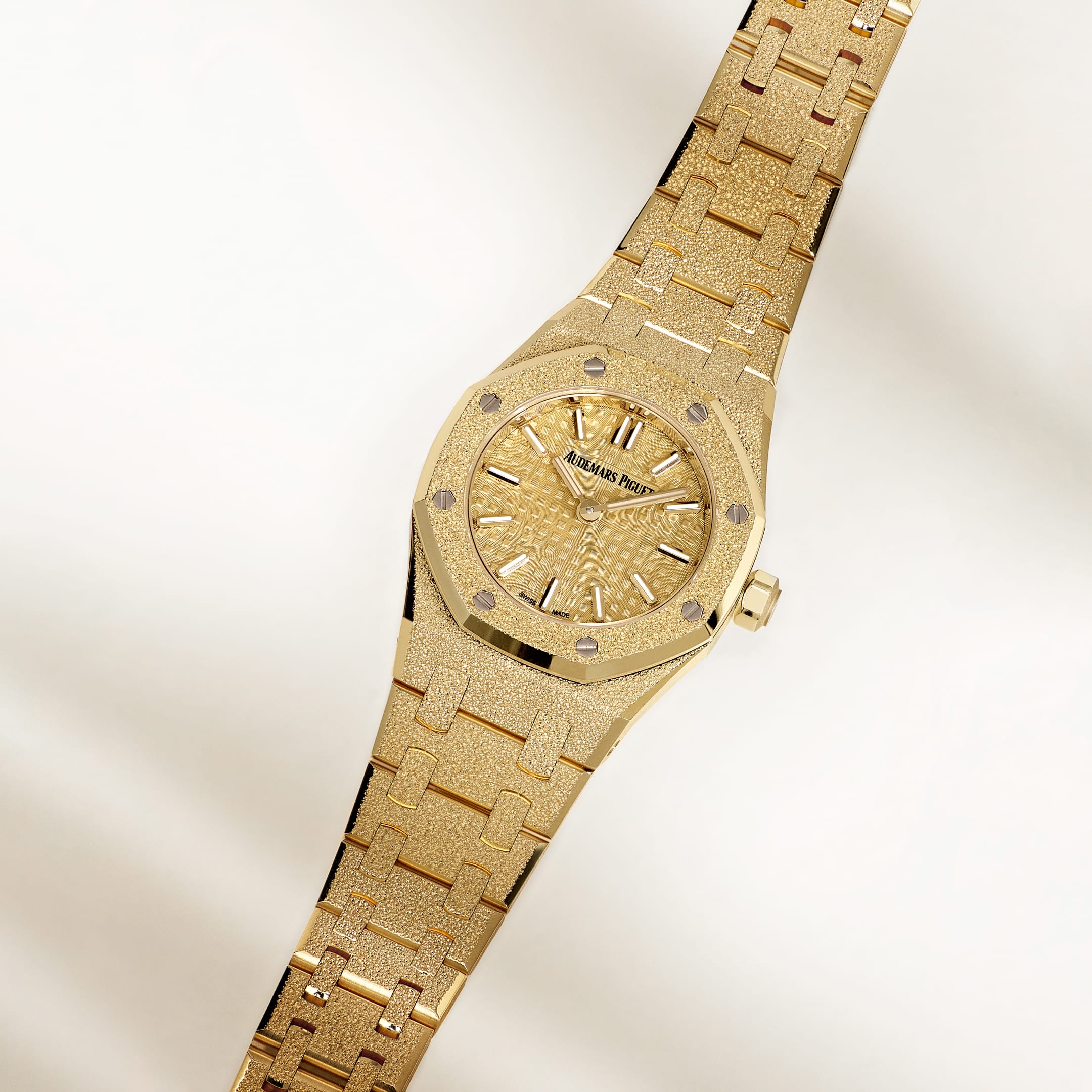 The Aficionada's Guide: The Anatomy of a Watch