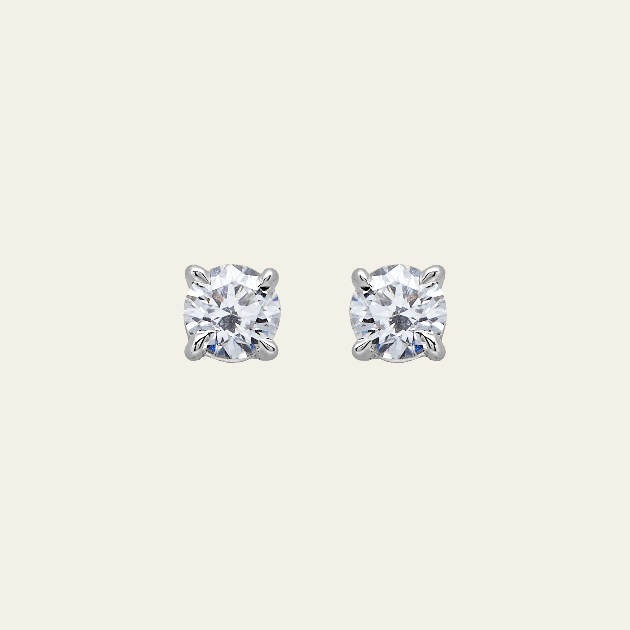 Round Brilliant-Cut Diamond Stud Earrings