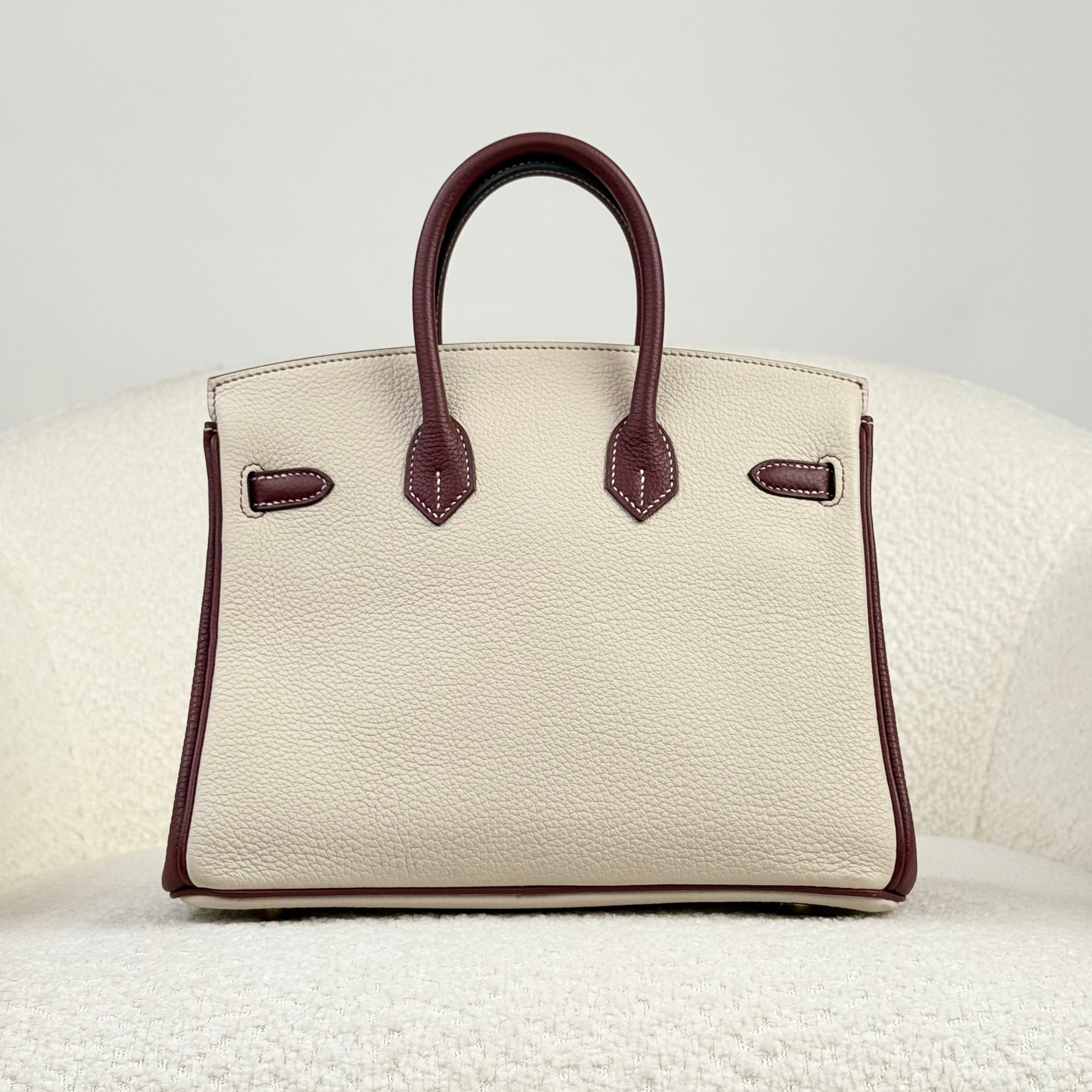 Hermès Craie and Rouge H Birkin 25 Togo Brushed Gold Hardware HSS