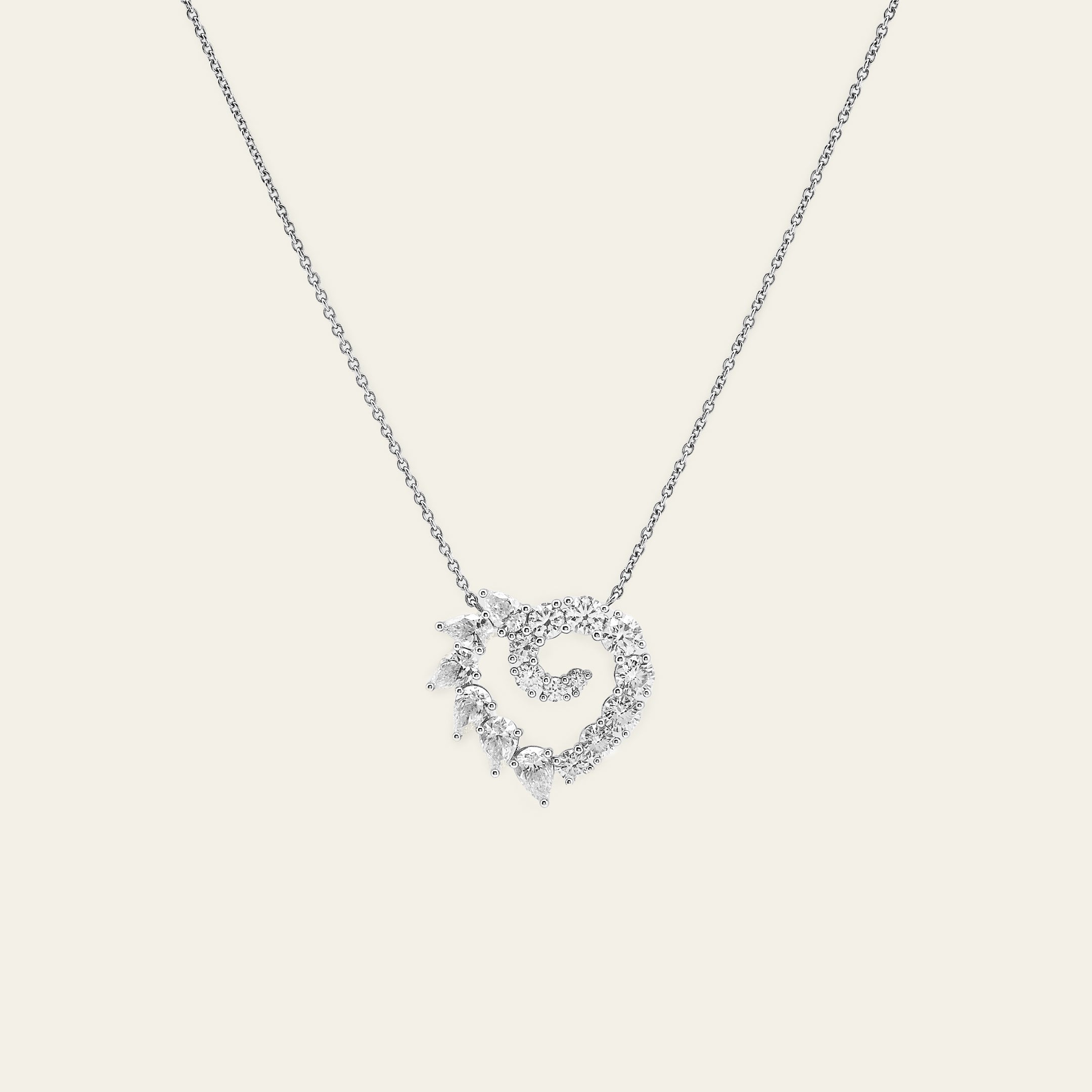 HarryWinstonheartdianecklace_01.jpg