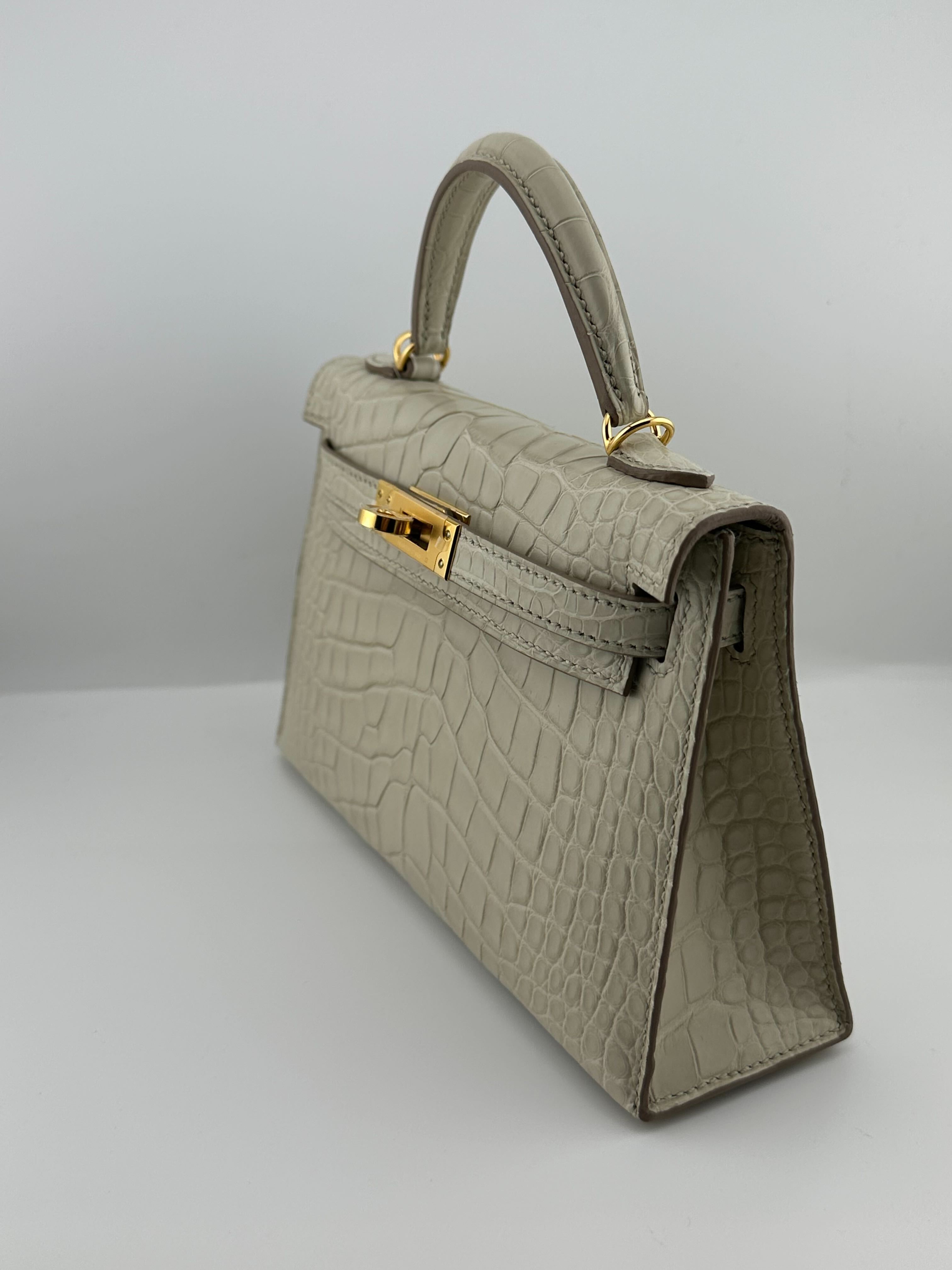 Hermès Kelly 20 Sellier Matte Missi Alligator Beton Gold Hardware