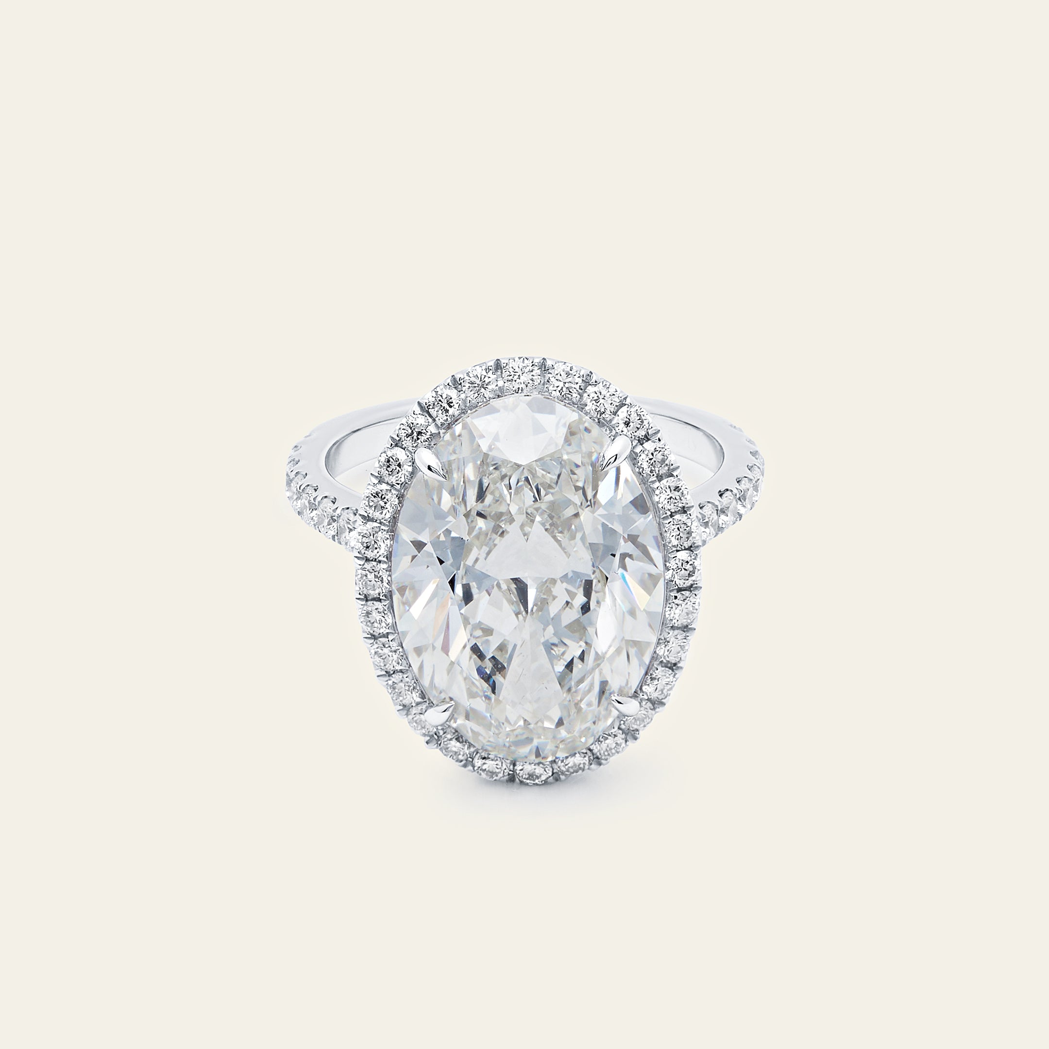 RingengagementOvaldiamond_6.16Ct_01.jpg