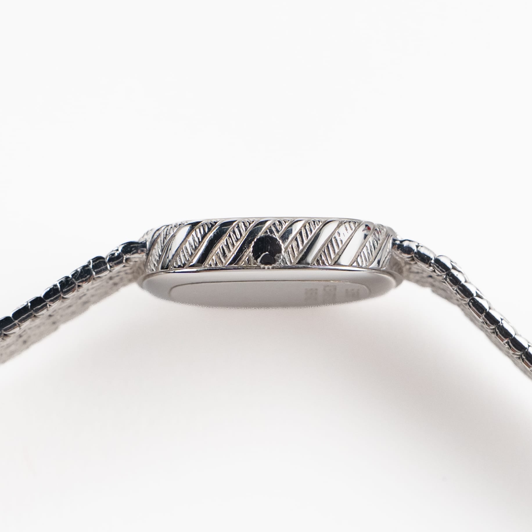Audemars Piguet Cobra 79215BC.GG.0498BC.01 Vintage 'Ladies' White Gold White Diamond Dial (1999)