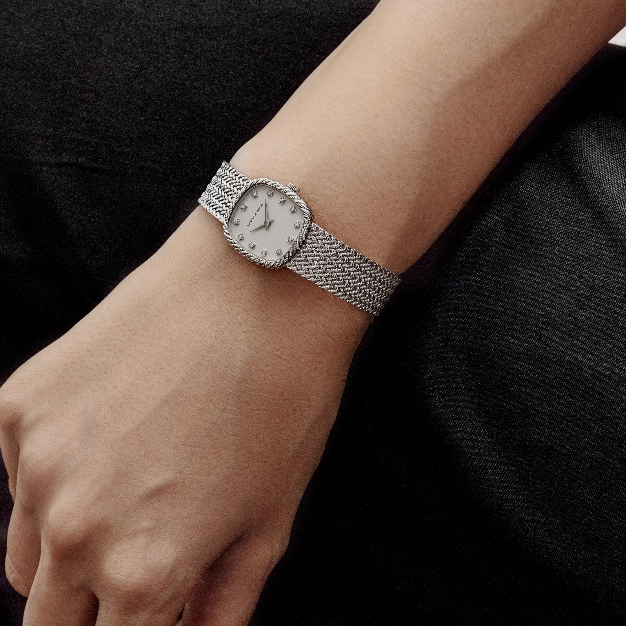 audemars-piguet-cobra-8926-vintage-ladies-white-gold-white-diamond-dial-1992-audemars-piguet-1232647199.jpg
