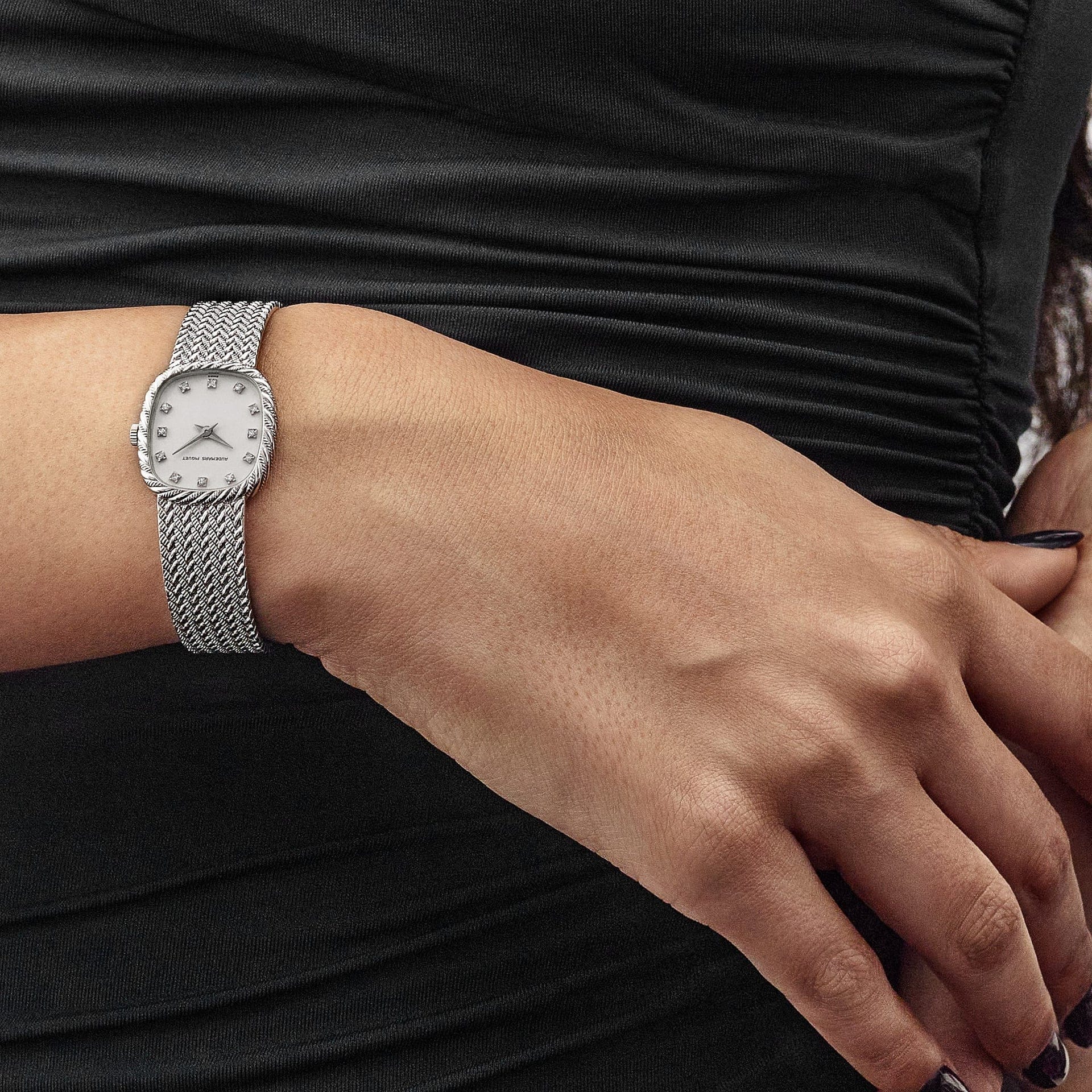 Audemars Piguet Cobra 8926 Vintage 'Ladies' White Gold White Diamond Dial (1992)