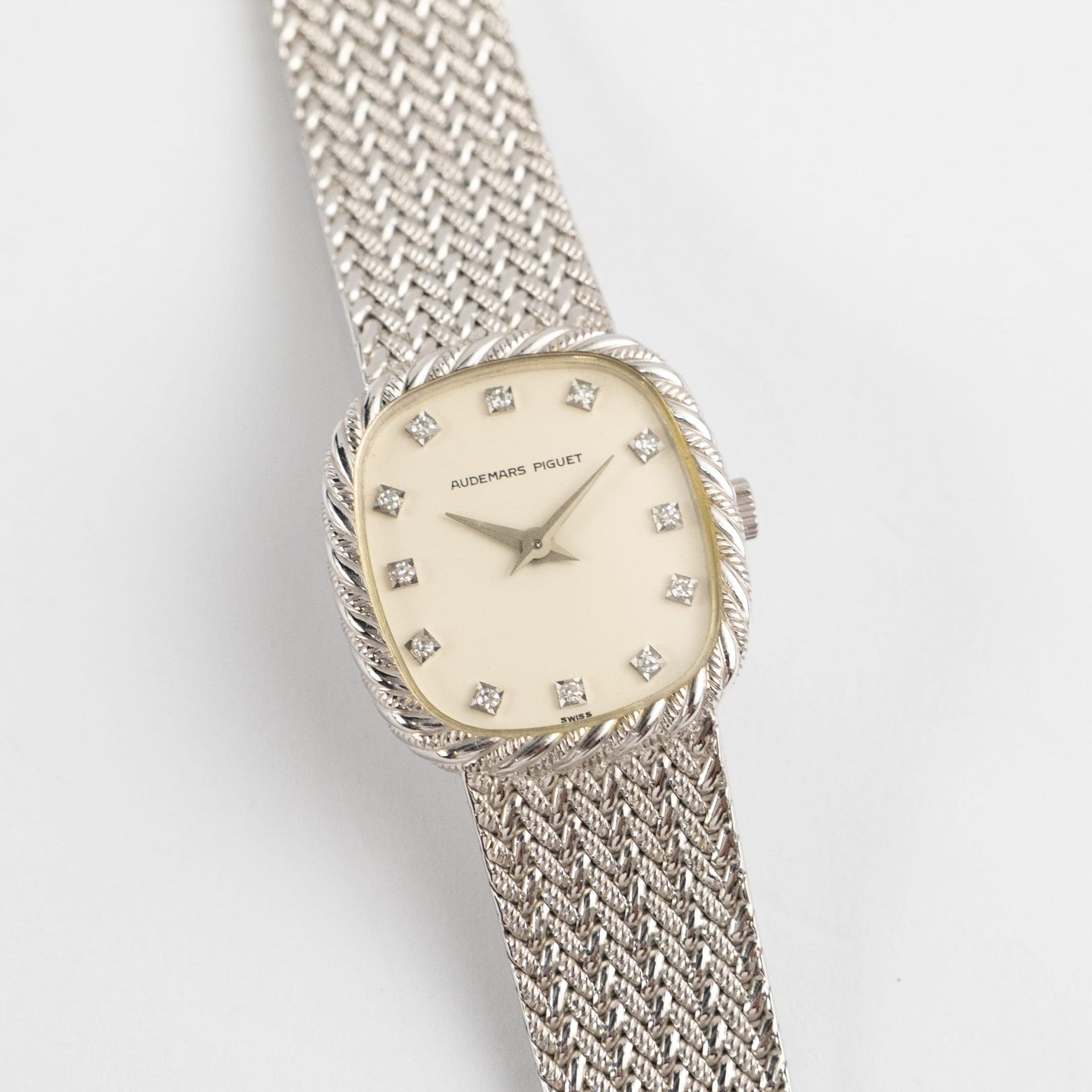Audemars Piguet Cobra 8926 Vintage 'Ladies' White Gold White Diamond Dial (1992)