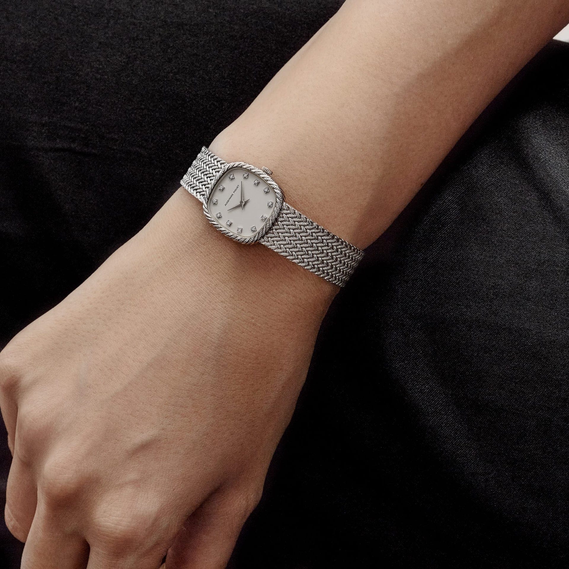 Audemars Piguet Cobra 8926 Vintage 'Ladies' White Gold White Diamond Dial (1992)
