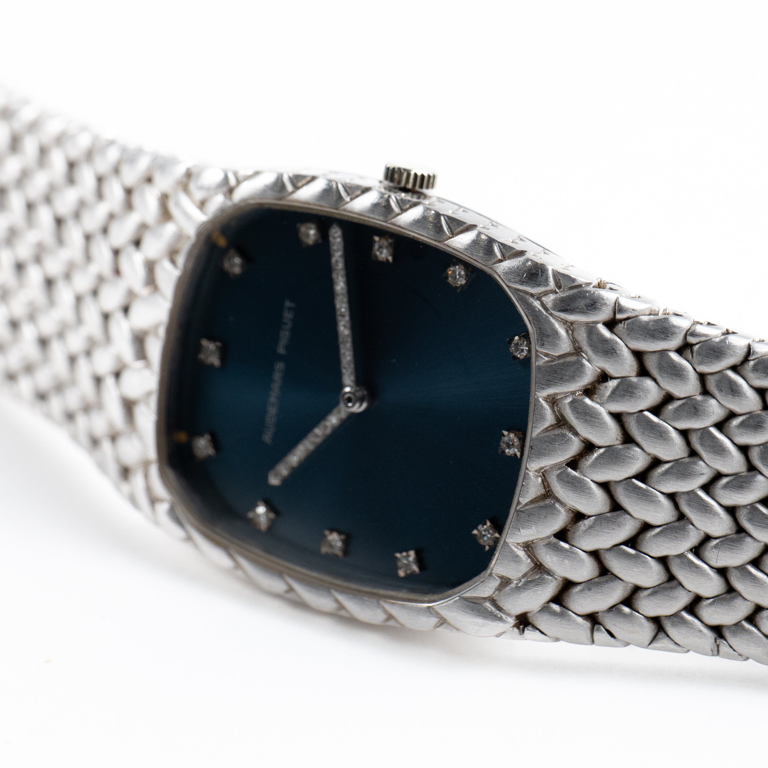 audemars-piguet-cobra-vintage-ladies-white-gold-blue-diamond-dial-audemars-piguet-1240688350.jpg