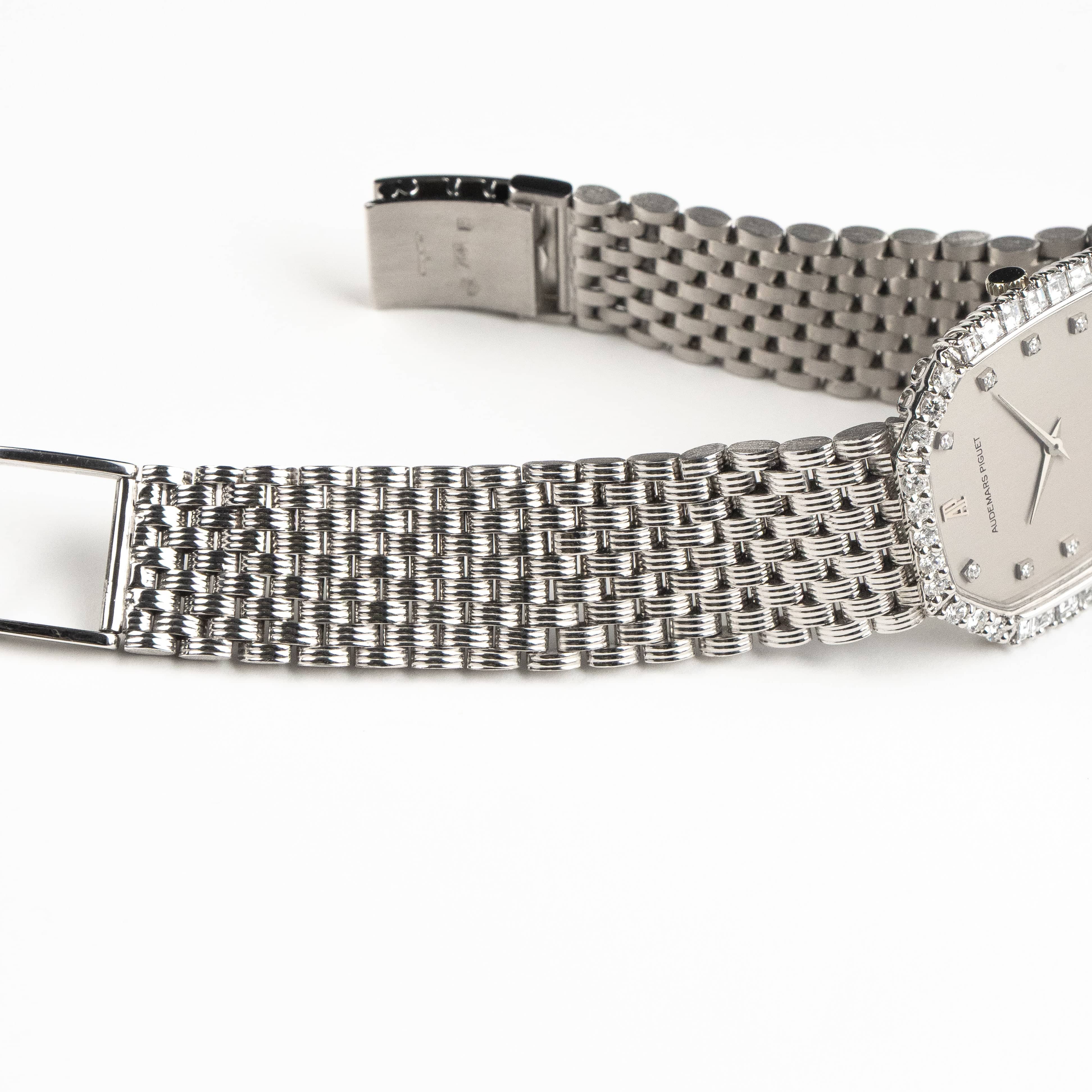 Audemars Piguet Cobra Vintage 'Ladies' White Gold Silver Diamond Dial Diamond Bezel