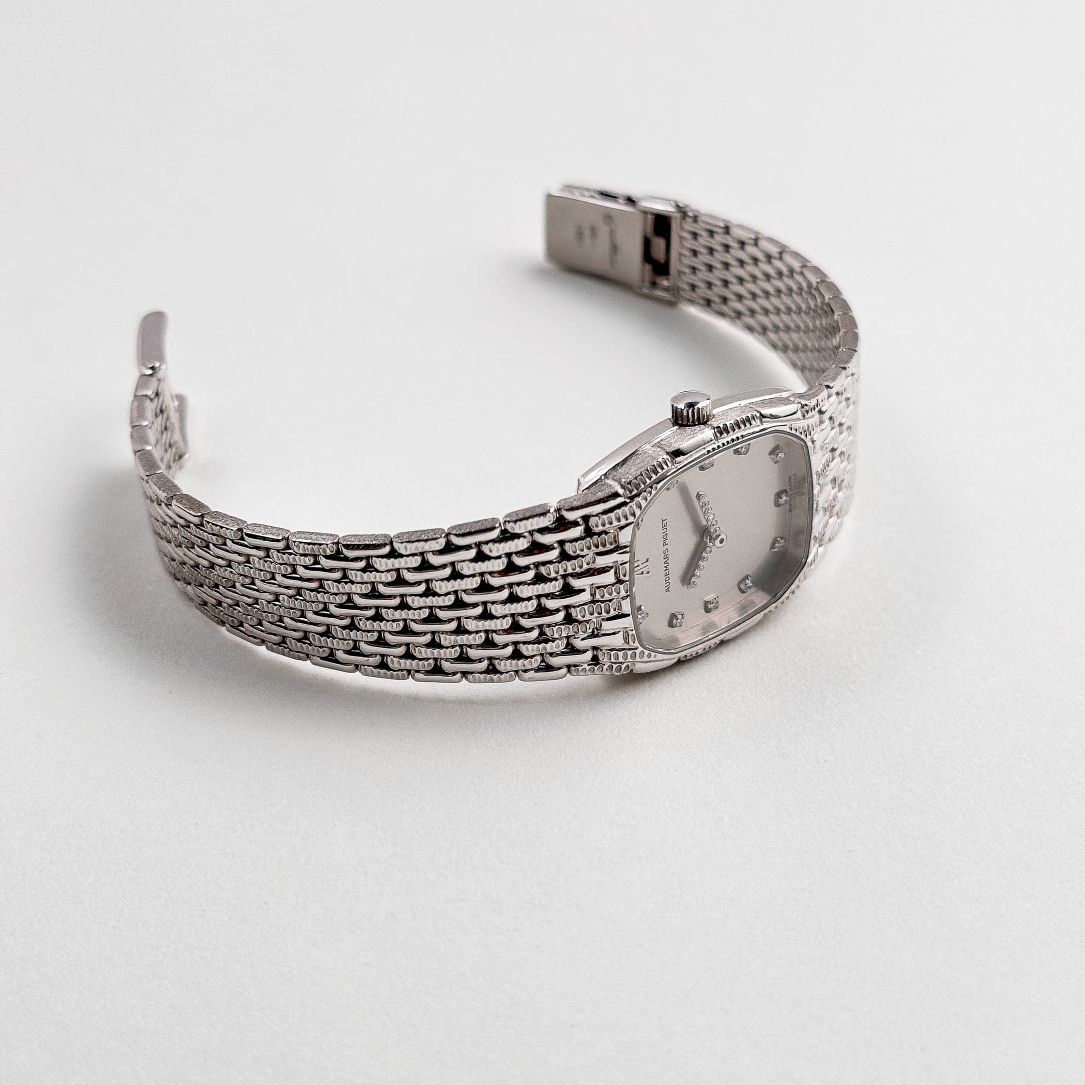 Audemars Piguet Mini Cobra 'Ladies' White Gold Diamond Silver Dial (1991)
