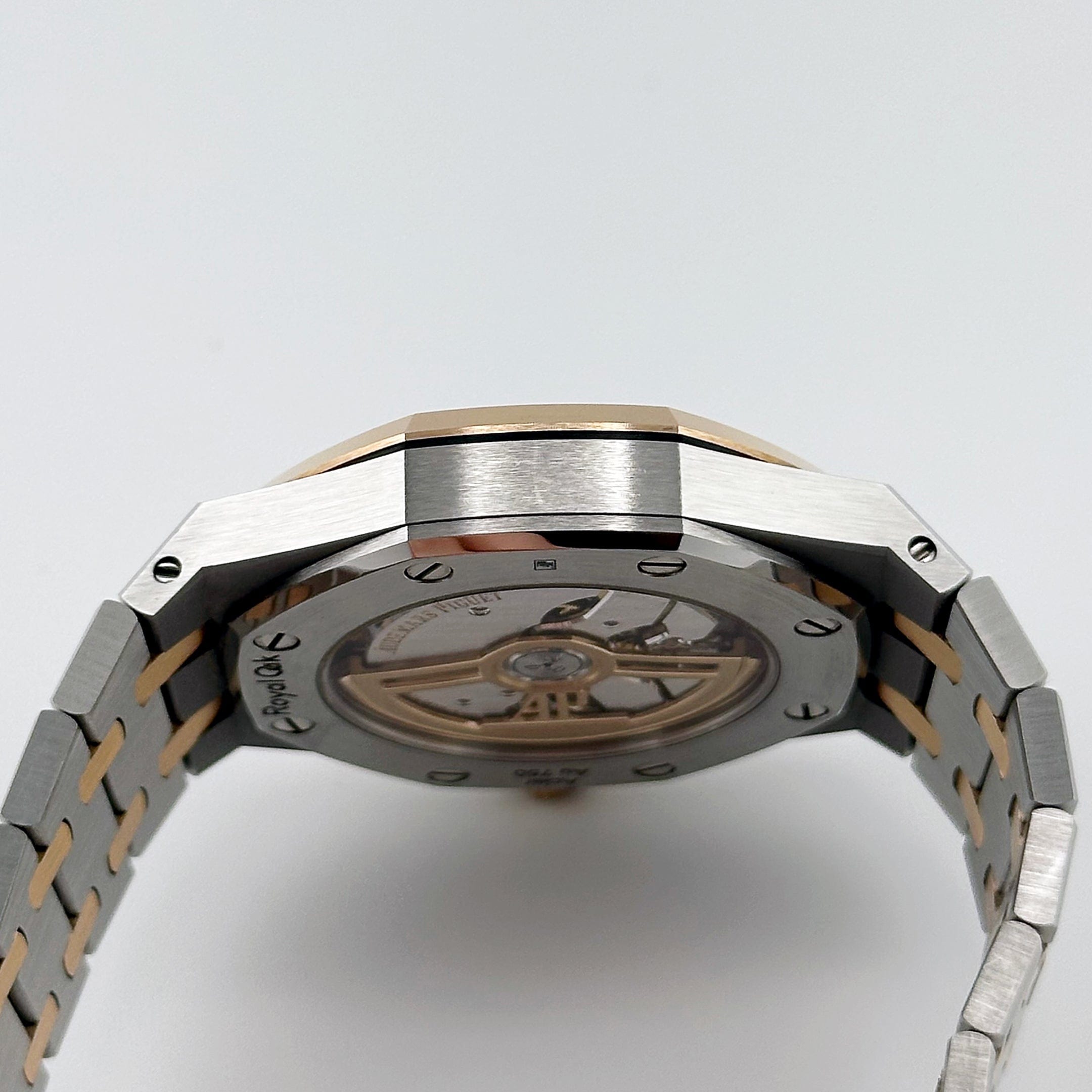 Audemars Piguet Royal Oak 15550SR.OO.1356SR.01 Stainless Steel Rose Gold White Dial (2023)