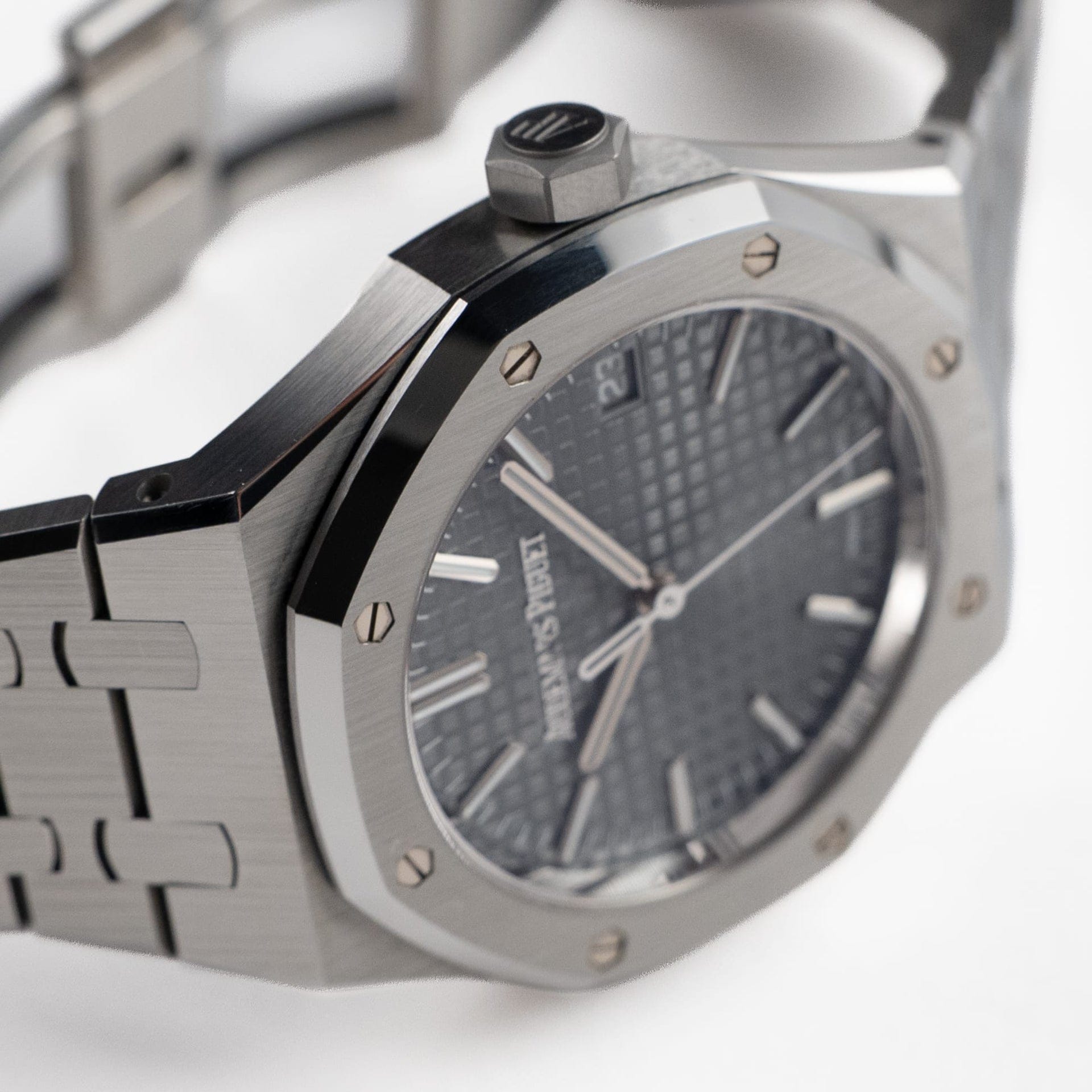 Audemars Piguet Royal Oak 15550ST.OO.1356ST.07 Selfwinding Stainless Steel Grey Dial (2026)