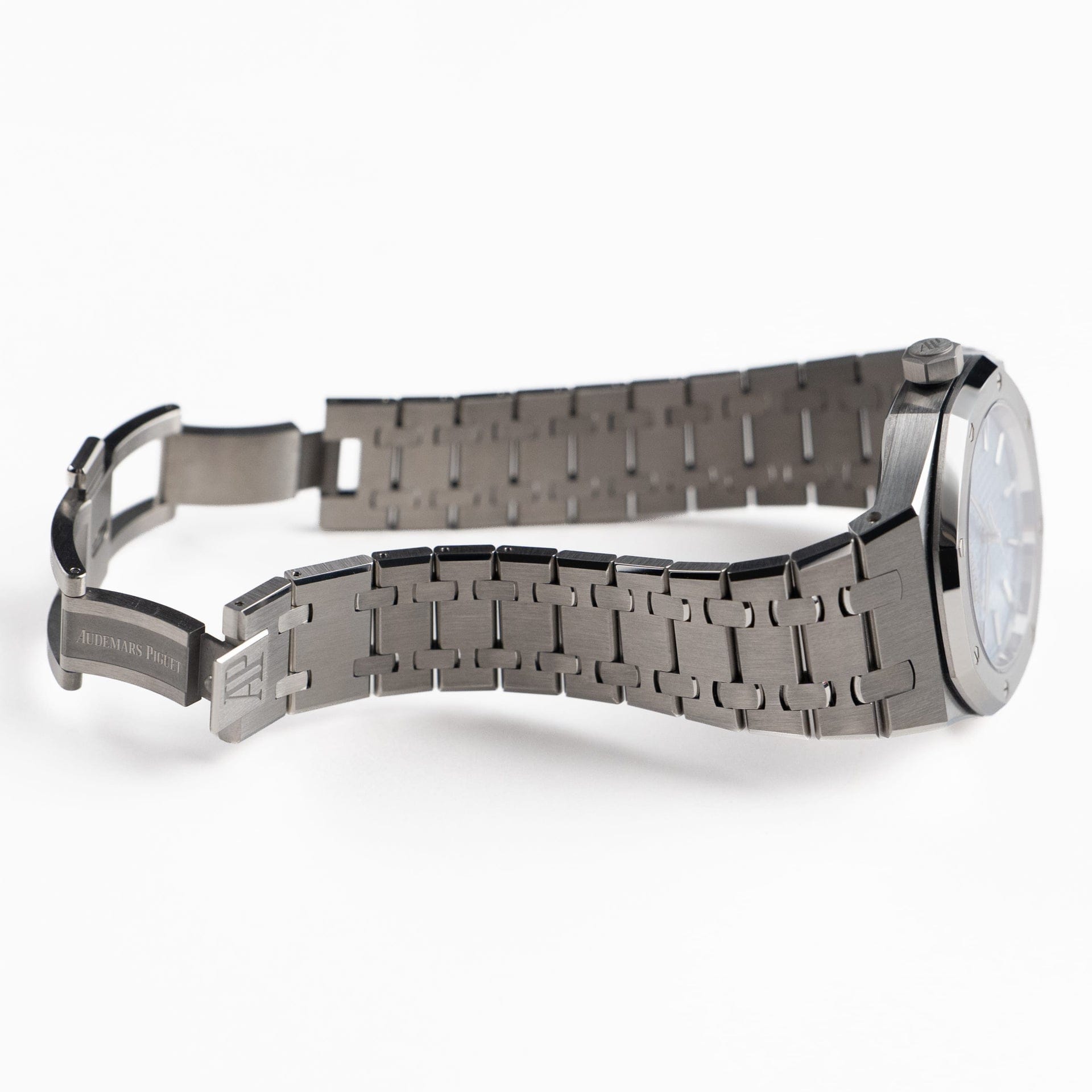 Audemars Piguet Royal Oak 15550ST.OO.1356ST.08 Stainless Steel Blue Dial (2025)