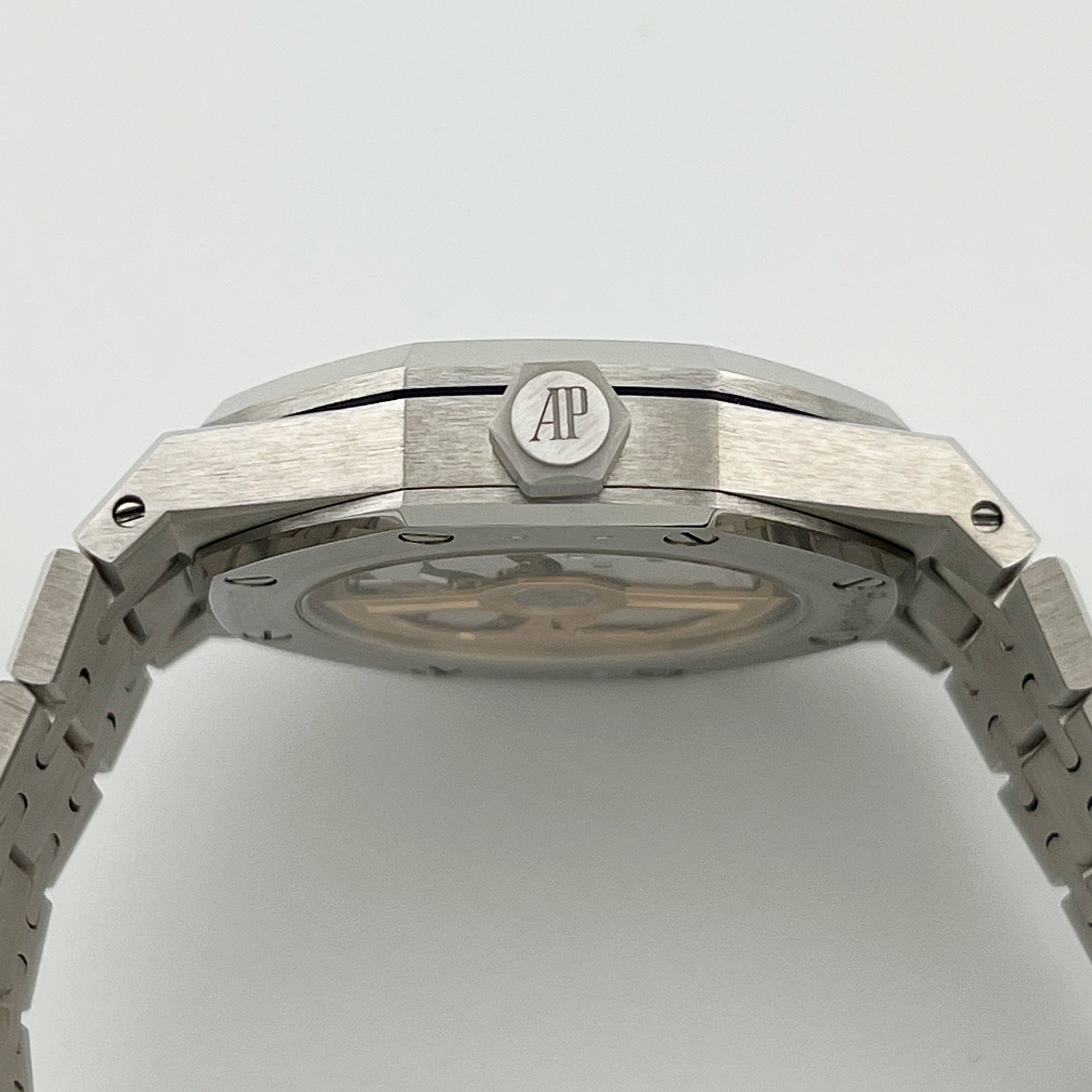 Audemars Piguet Royal Oak 15551BC.ZZ.1356BC.01 Diamond Bezel White Gold Smoked Blue Dial (2024)