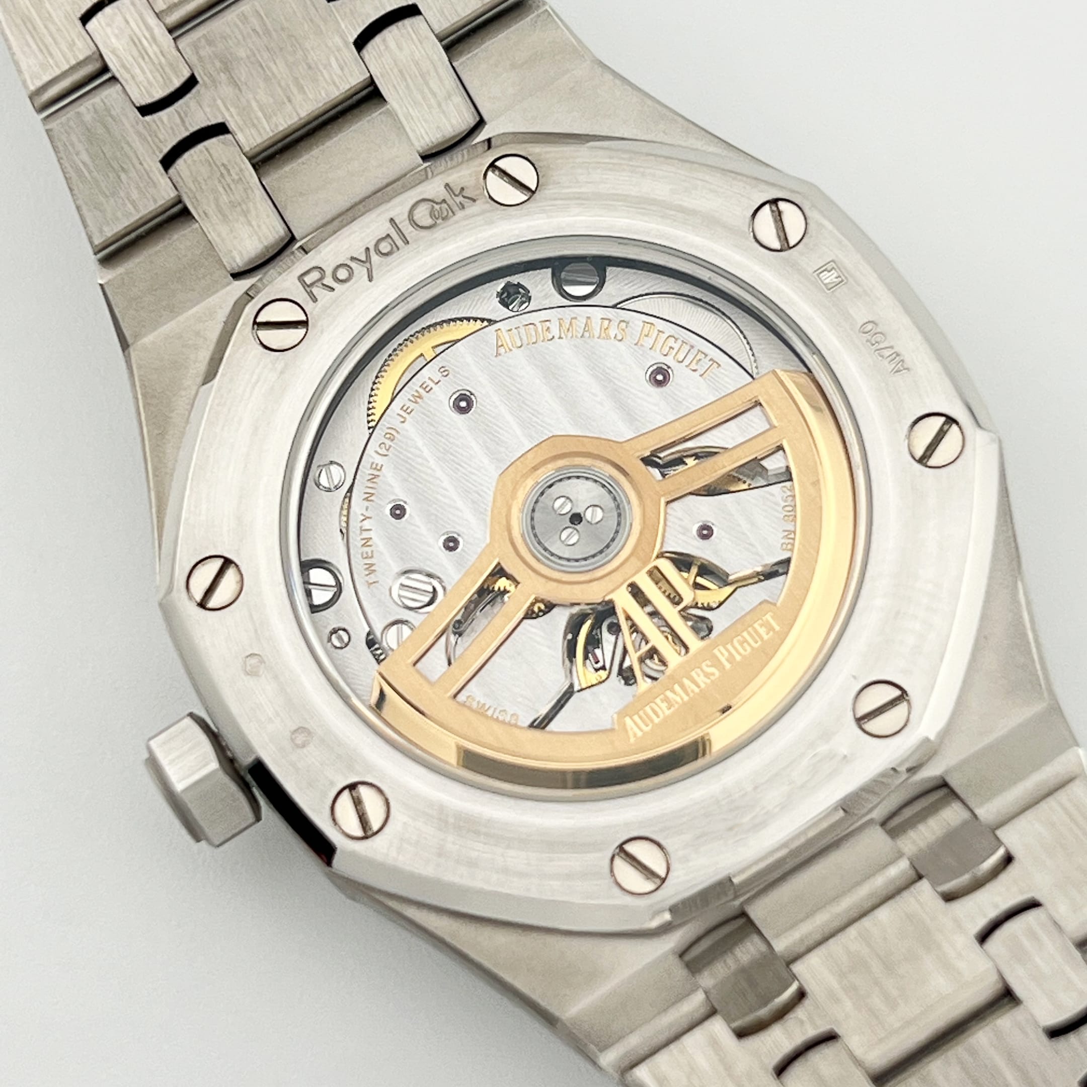 Audemars Piguet Royal Oak 15551BC.ZZ.1356BC.01 Diamond Bezel White Gold Smoked Blue Dial (2024)