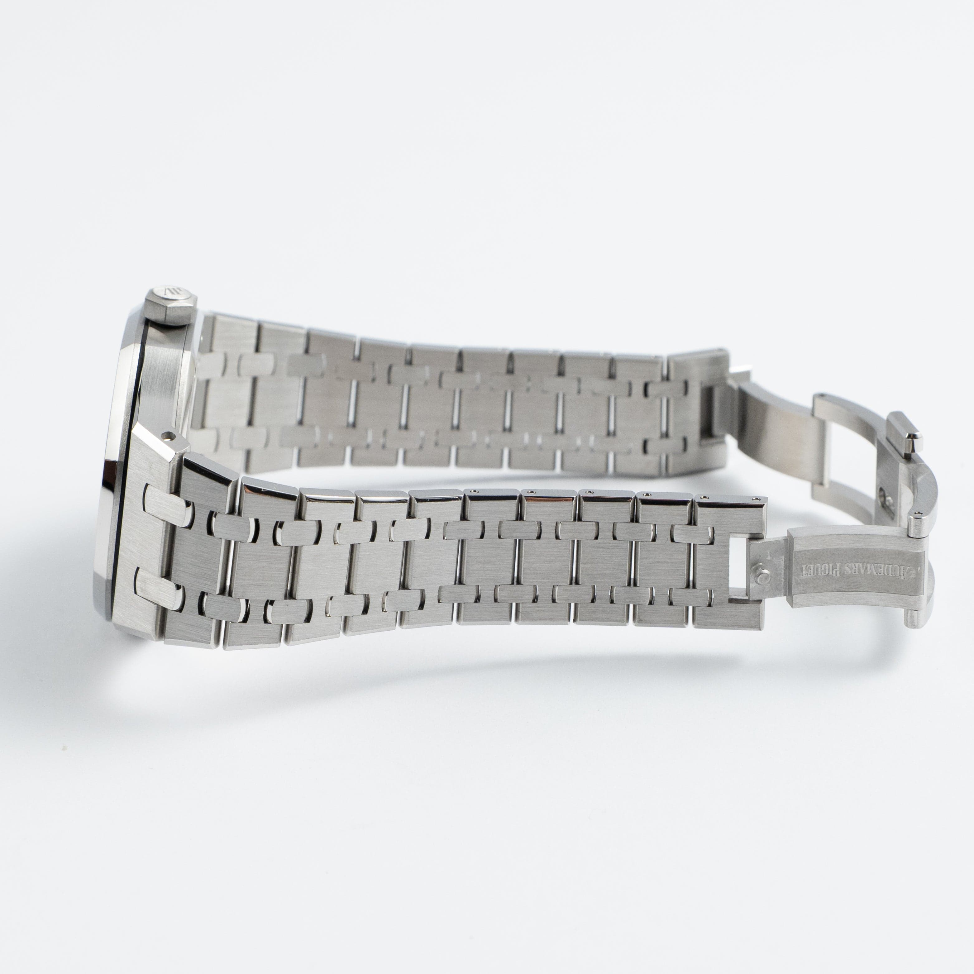 Audemars Piguet Royal Oak 15551ST.ZZ.1356ST.04 'Ladies' Stainless Steel Light Blue Dial Diamond Bezel (2024)