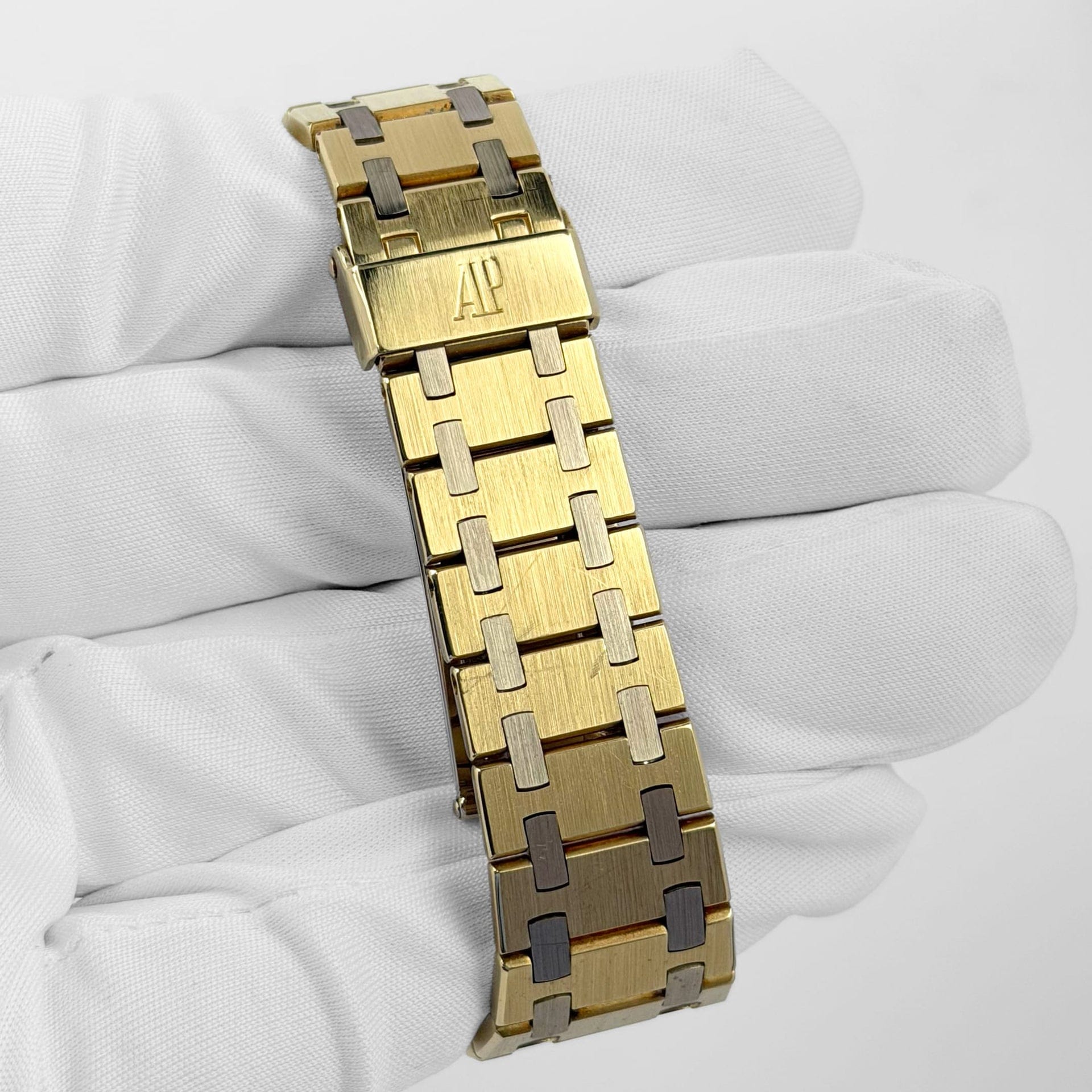 Audemars Piguet Royal Oak 56023AC Yellow Gold White Gold Diamond Dial Quartz (1985)