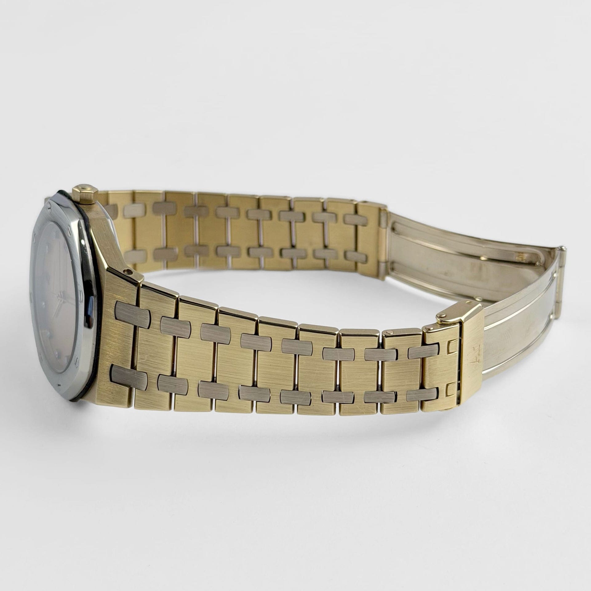 Audemars Piguet Royal Oak 56023AC Yellow Gold White Gold Diamond Dial Quartz (1985)