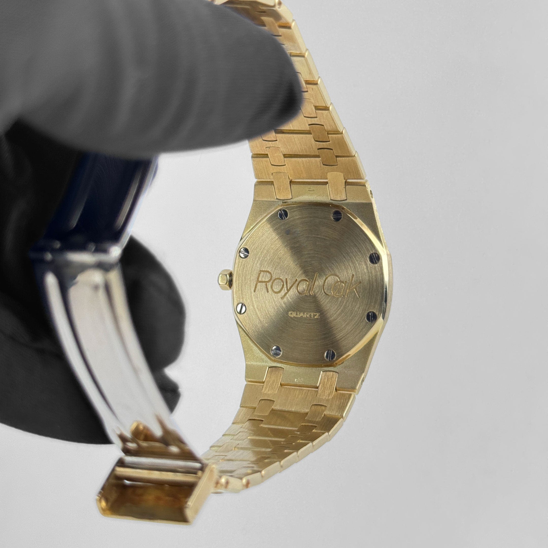 Audemars Piguet Royal Oak 56303BA.OO.0789BA.02 Yellow Gold Champagne Diamond Dial