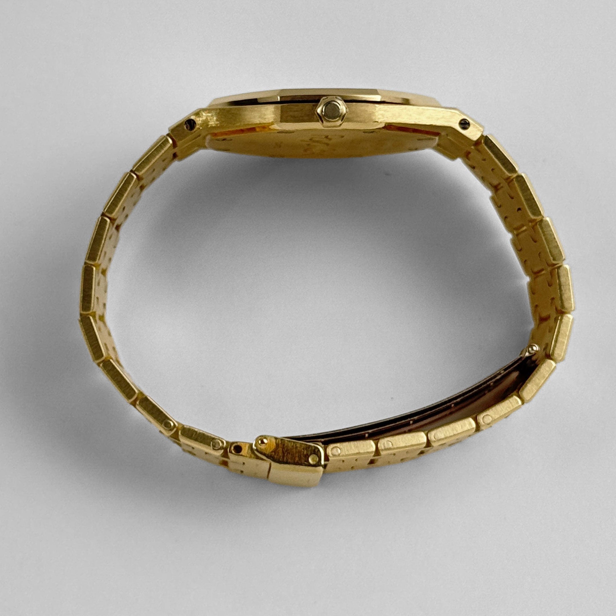 Audemars Piguet Royal Oak 56303BA.OO.0789BA.02 Yellow Gold Champagne Diamond Dial