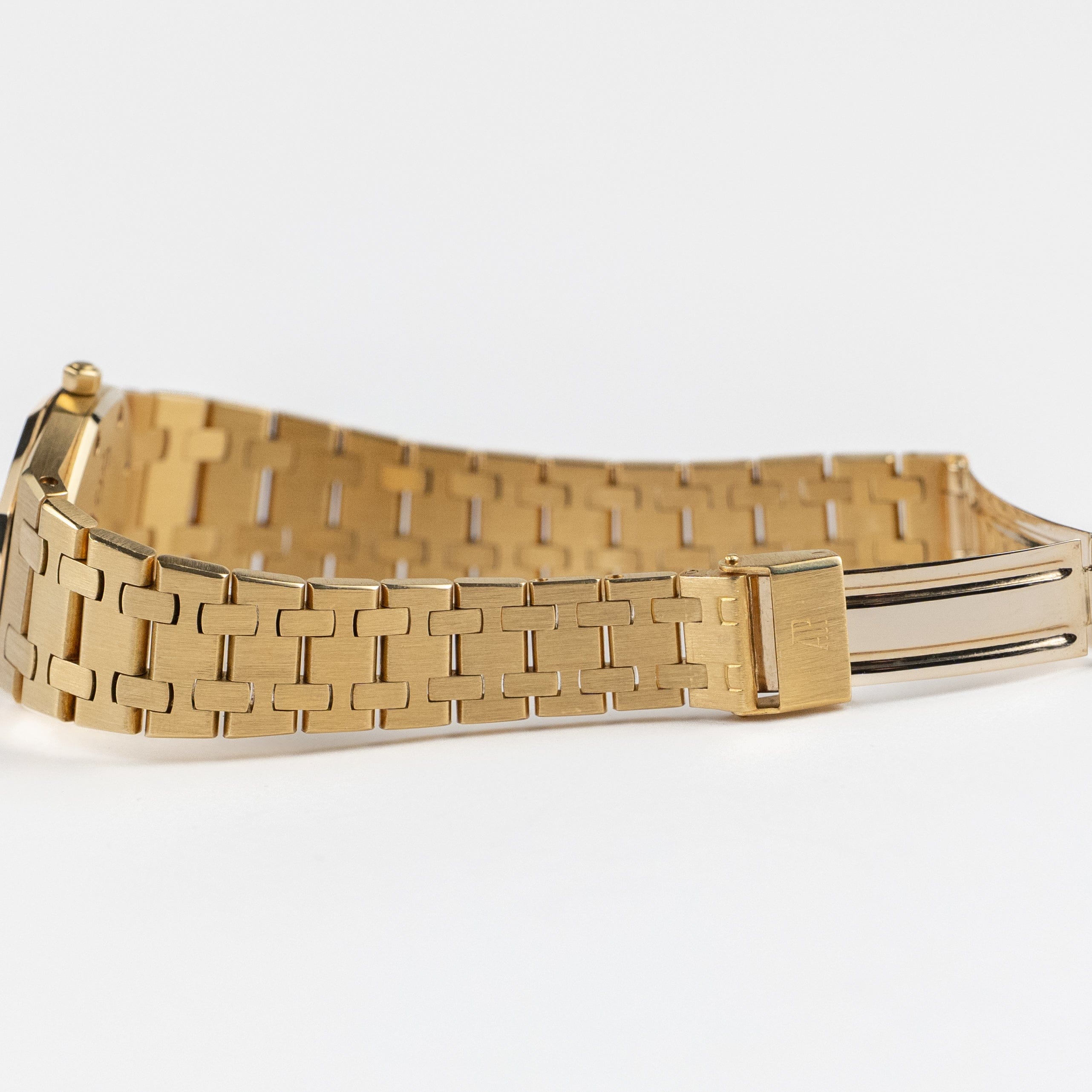 Audemars Piguet Royal Oak 6007BA Vintage 'Ladies' Yellow Gold Champagne Diamond Dial Quartz