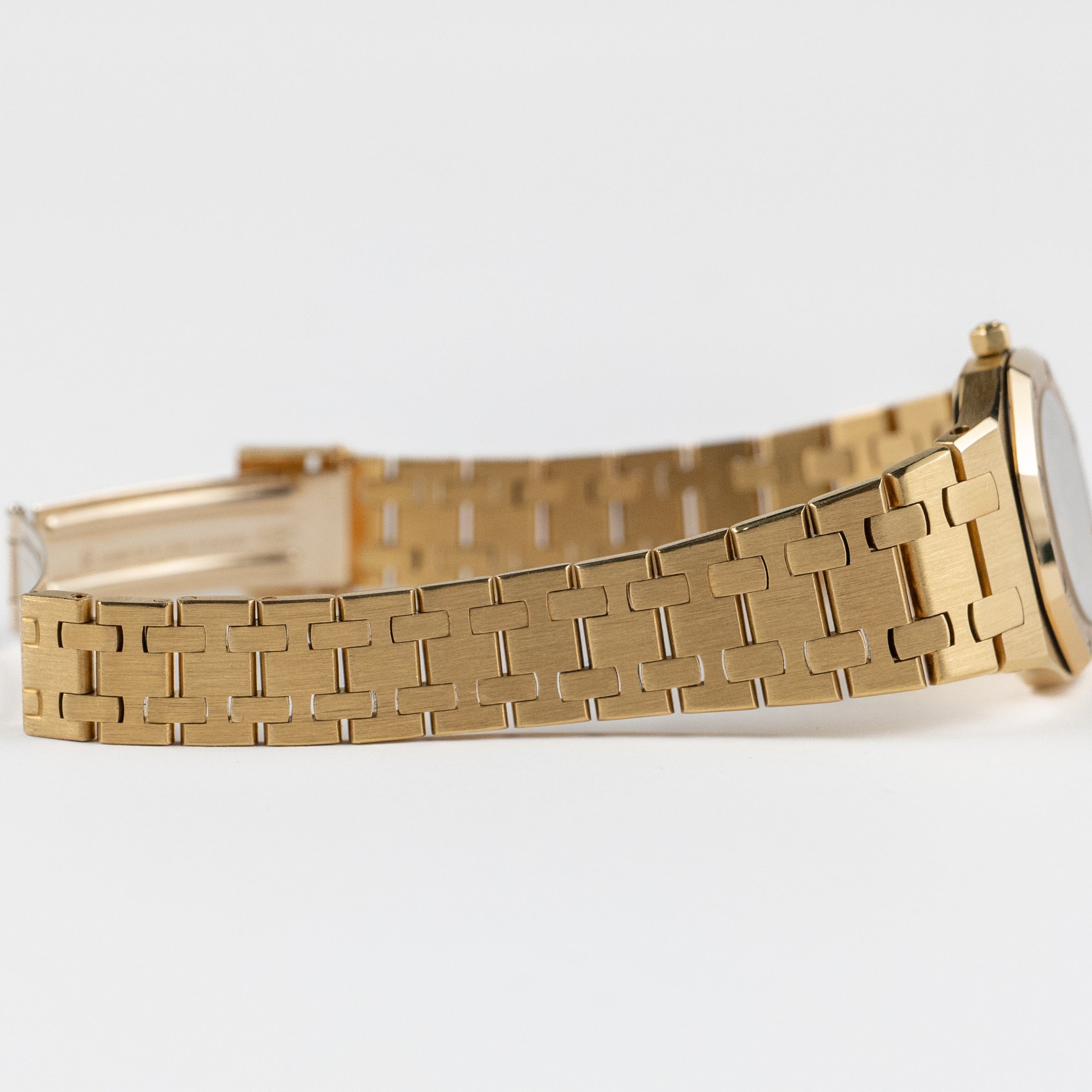 Audemars Piguet Royal Oak 6007BA Vintage 'Ladies' Yellow Gold Champagne Diamond Dial Quartz