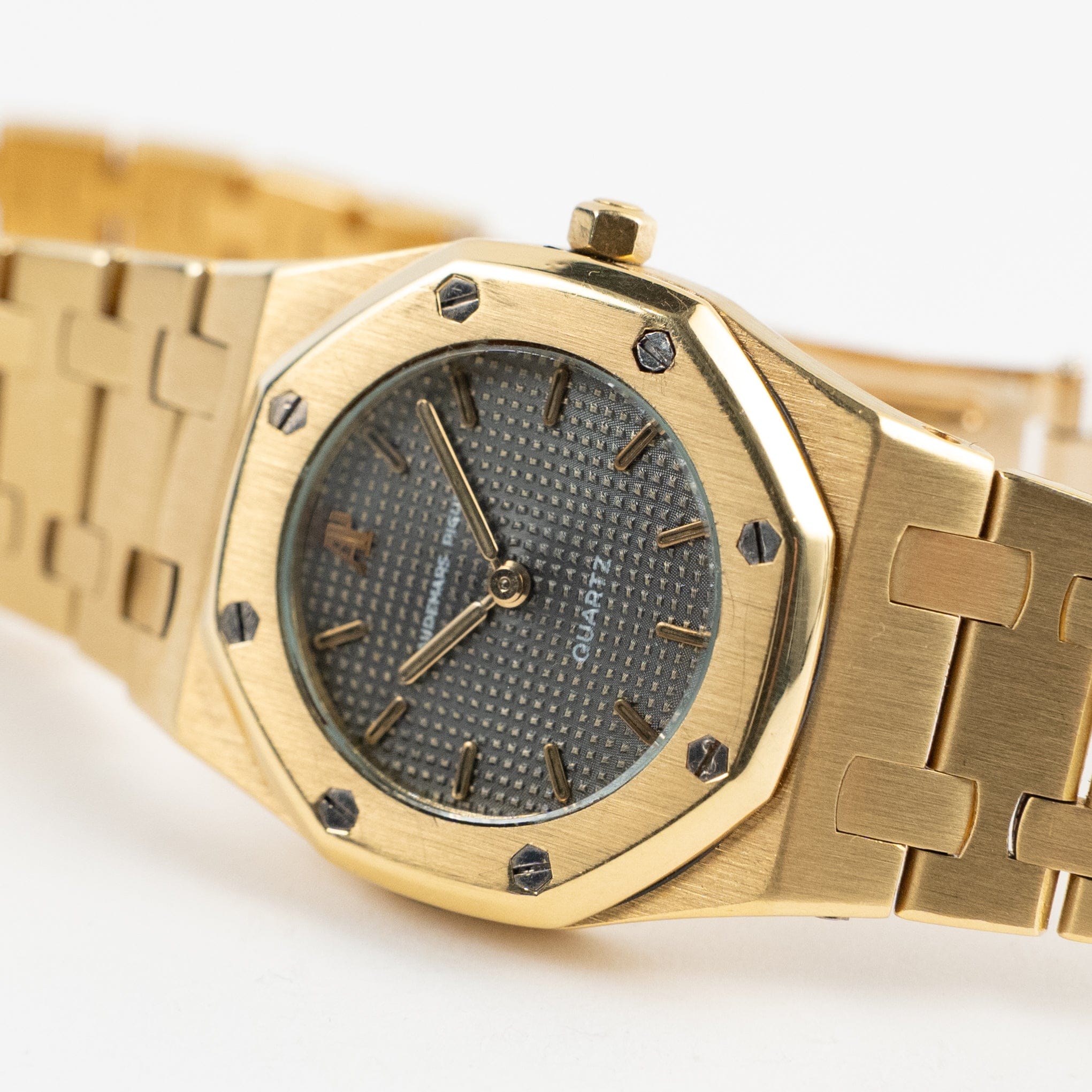 Audemars Piguet Royal Oak 6007BA Vintage 'Ladies' Yellow Gold Grey Dial Quartz