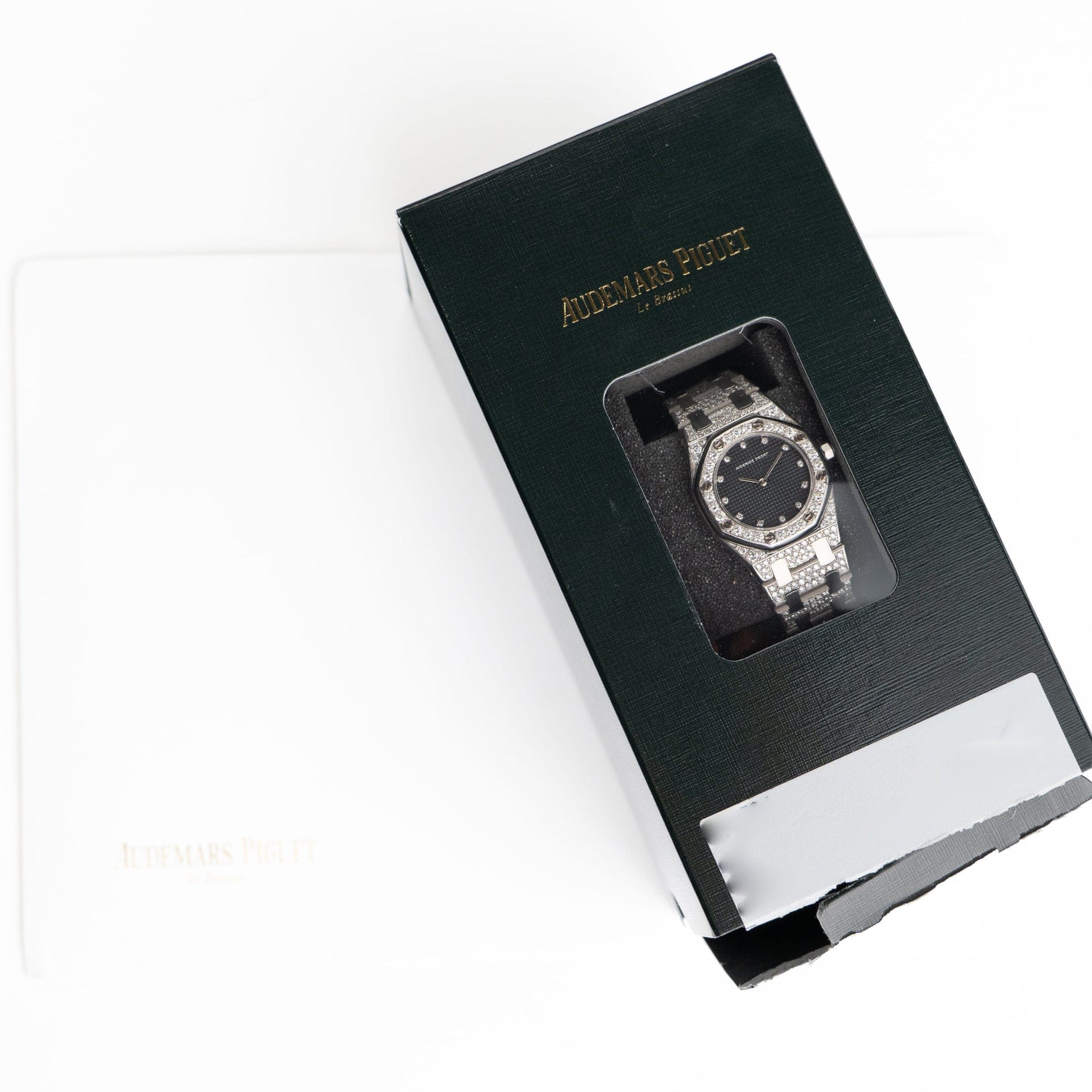 Audemars Piguet Royal Oak 6007BC 'Ladies' White Gold Black Diamond Dial Diamond Bezel and Bracelet Quartz (1981)