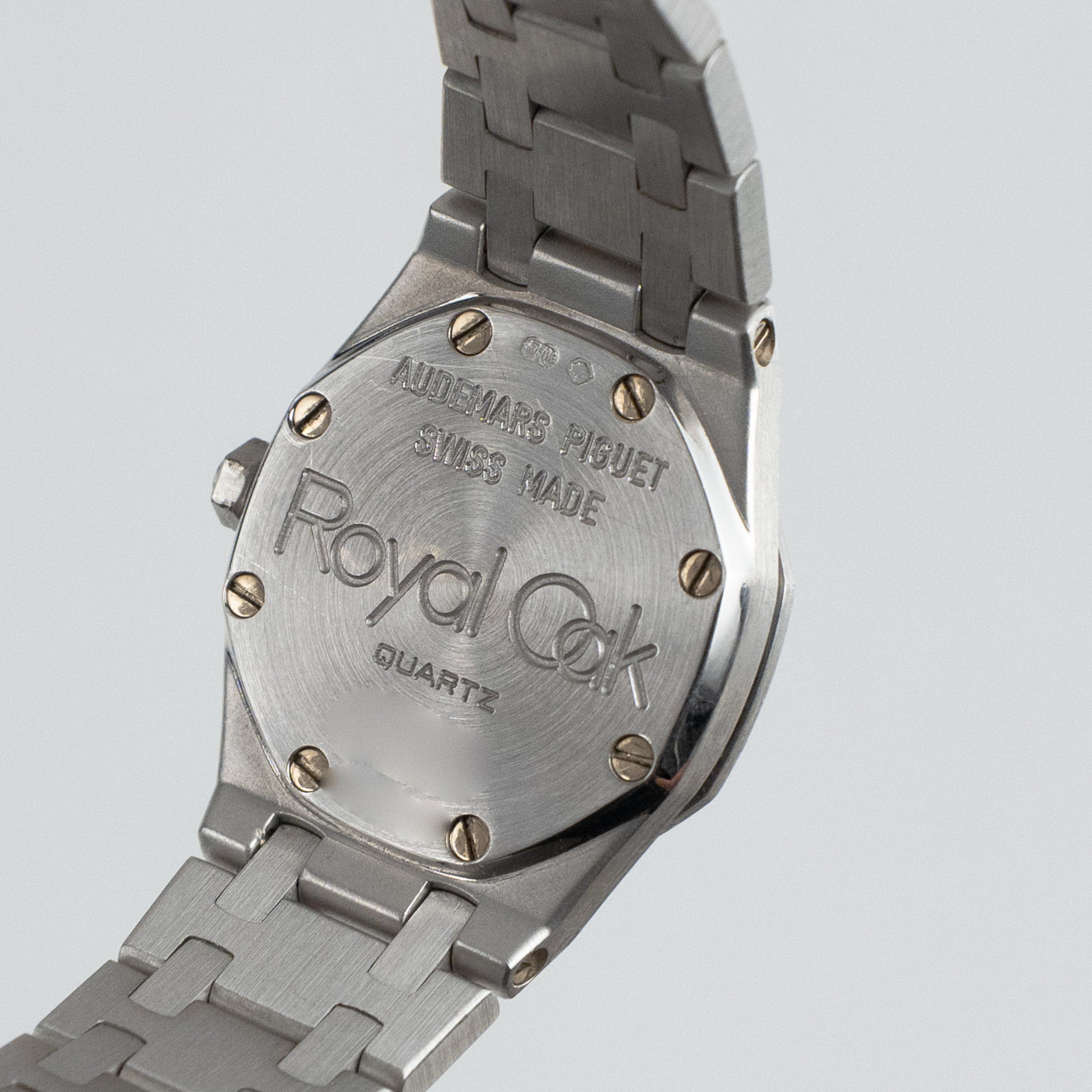 Audemars Piguet Royal Oak 67169BC.RR.1114BC.01 Vintage 'Ladies' White Gold Diamond and Ruby Set Quartz (1997)