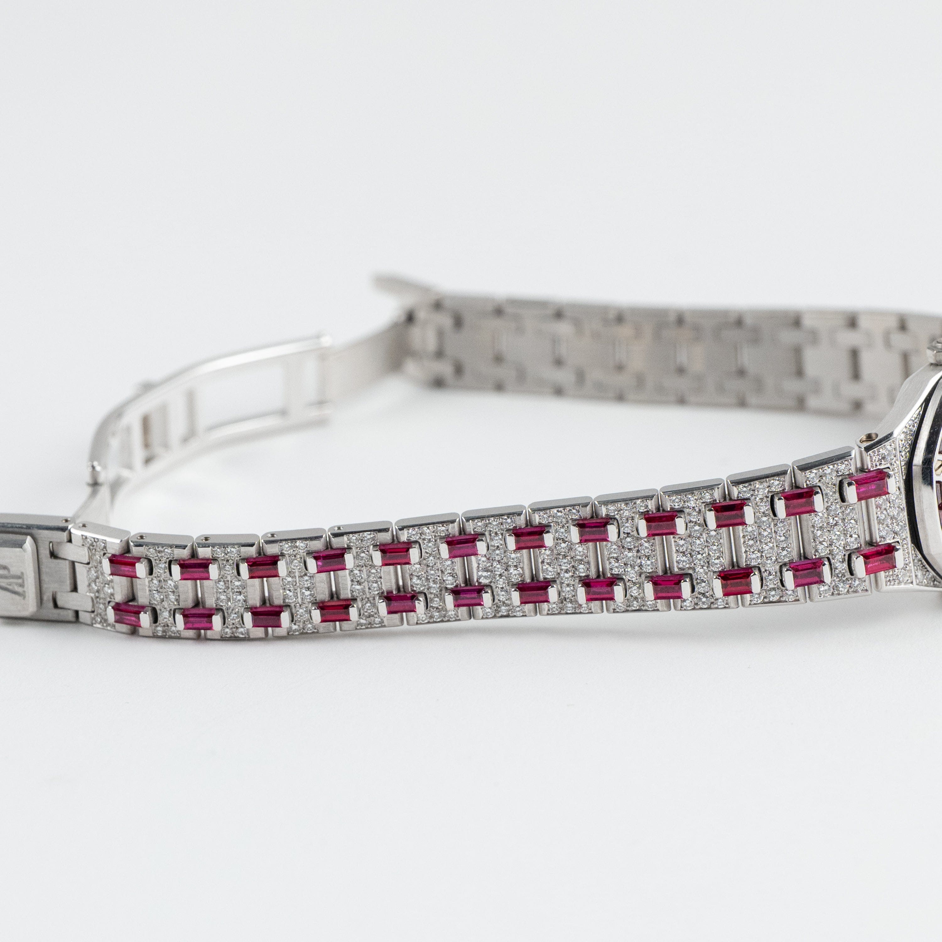 Audemars Piguet Royal Oak 67169BC.RR.1114BC.01 Vintage 'Ladies' White Gold Diamond and Ruby Set Quartz (1997)