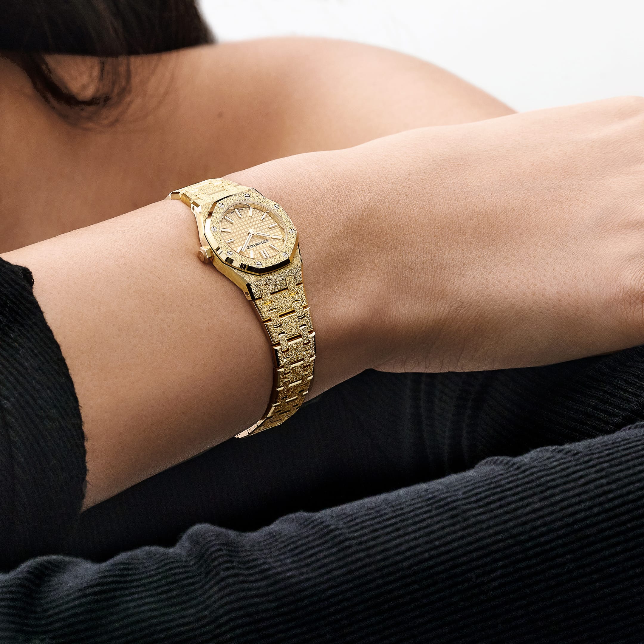 Audemars Piguet Royal Oak 67630BA.GG.1312BA.01 'Mini' Frosted Yellow Gold Quartz (2026)