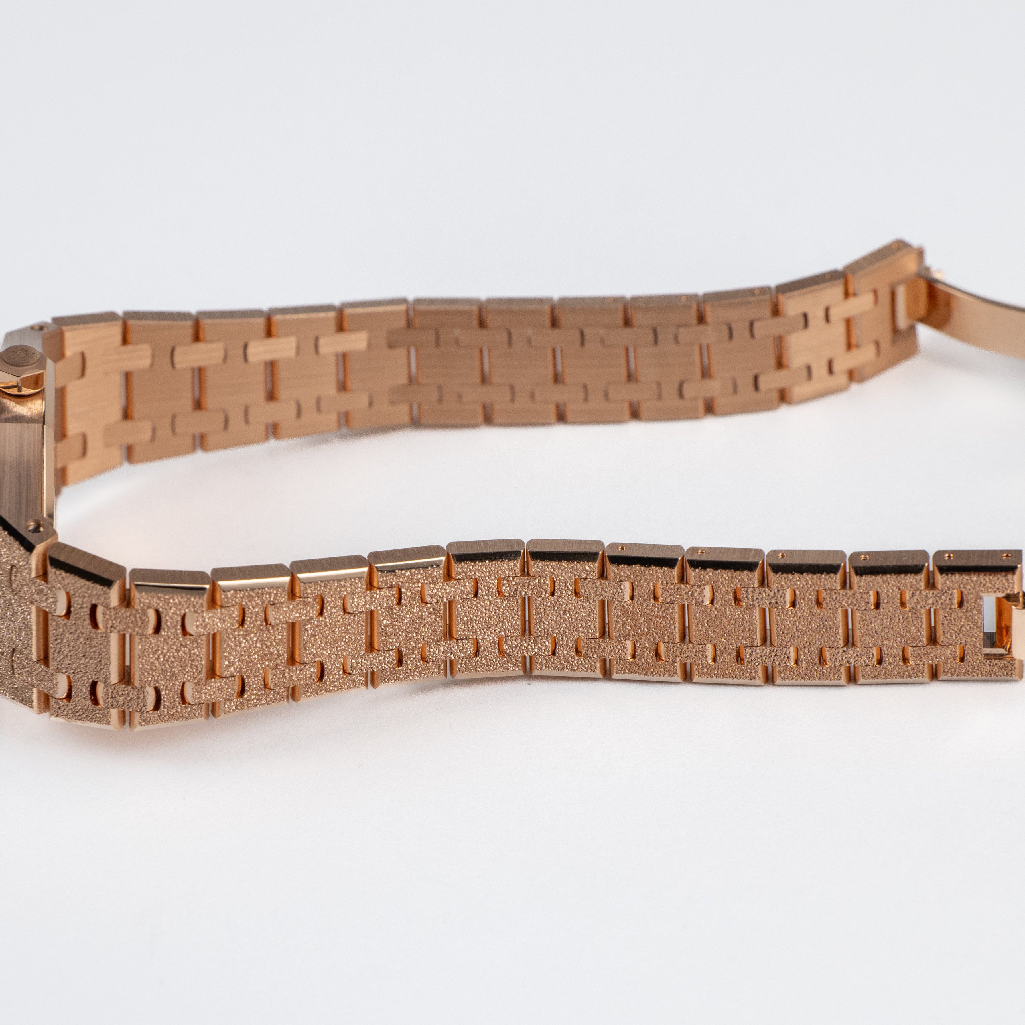 Audemars Piguet Royal Oak 67630OR.GG.1312OR.01 'Mini' Frosted Rose Gold Quartz (2025)