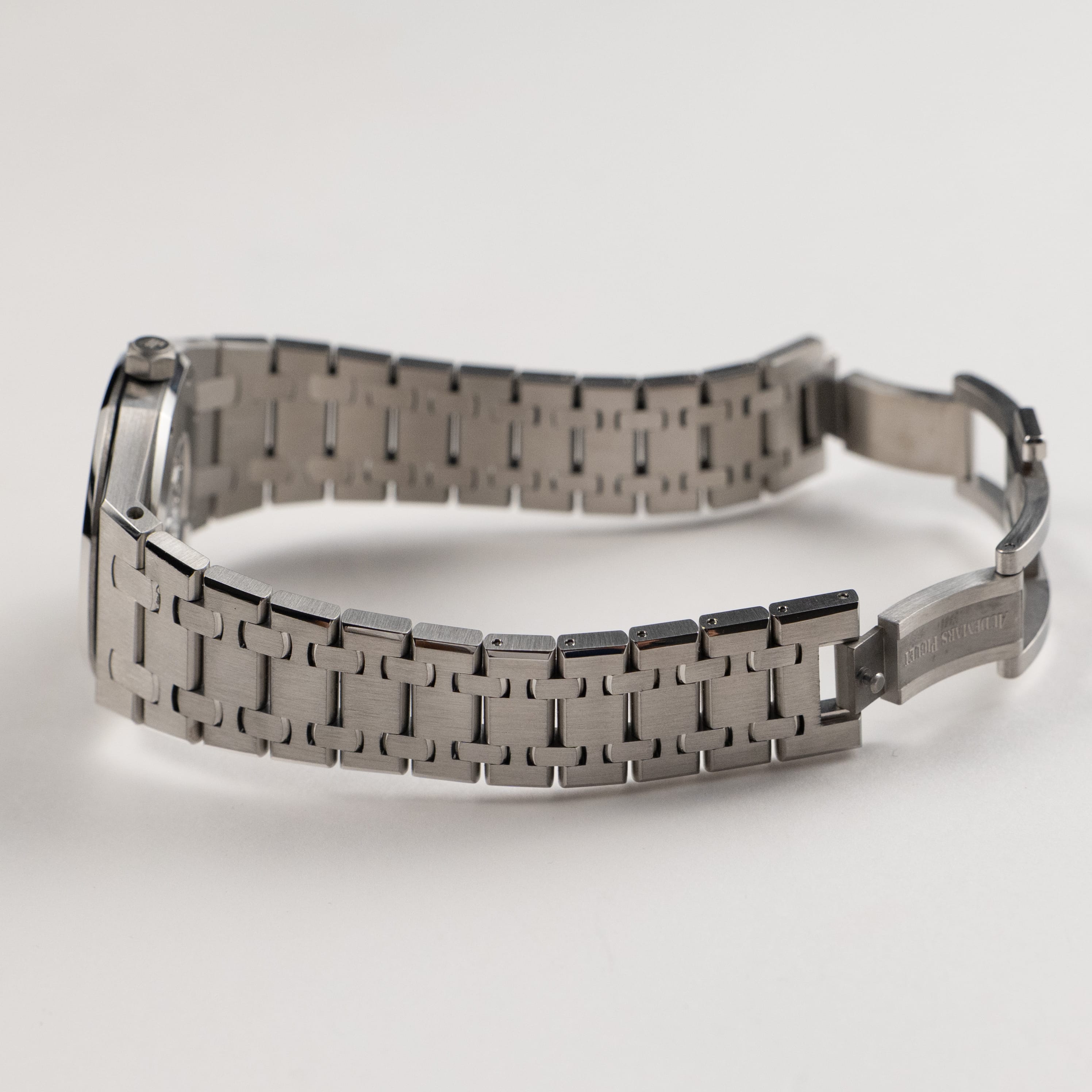 Audemars Piguet Royal Oak 67650ST.OO.1261ST.01 'Ladies' Stainless Steel Black Dial Quartz (2021)