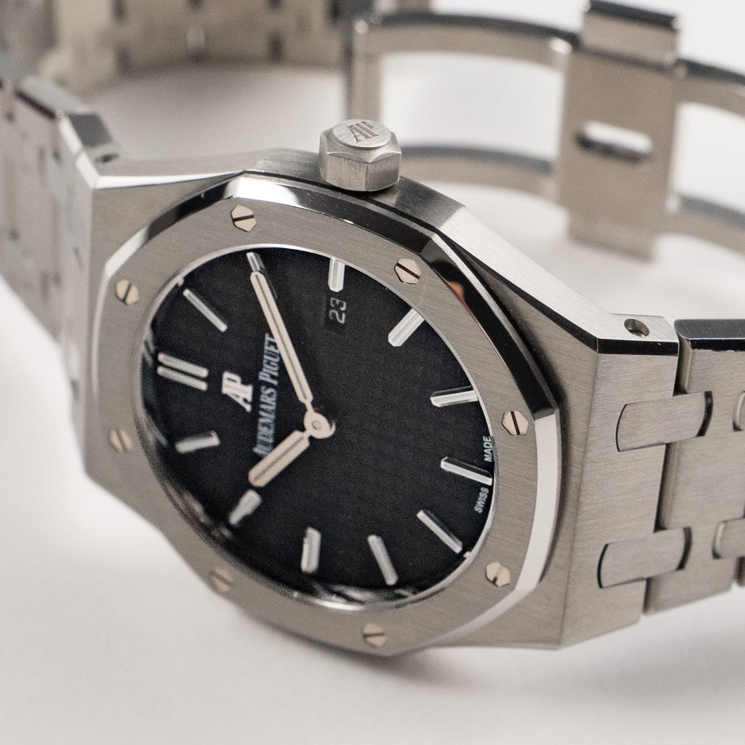 Audemars Piguet Royal Oak 67650ST.OO.1261ST.01 'Ladies' Stainless Steel Black Dial Quartz (2021)