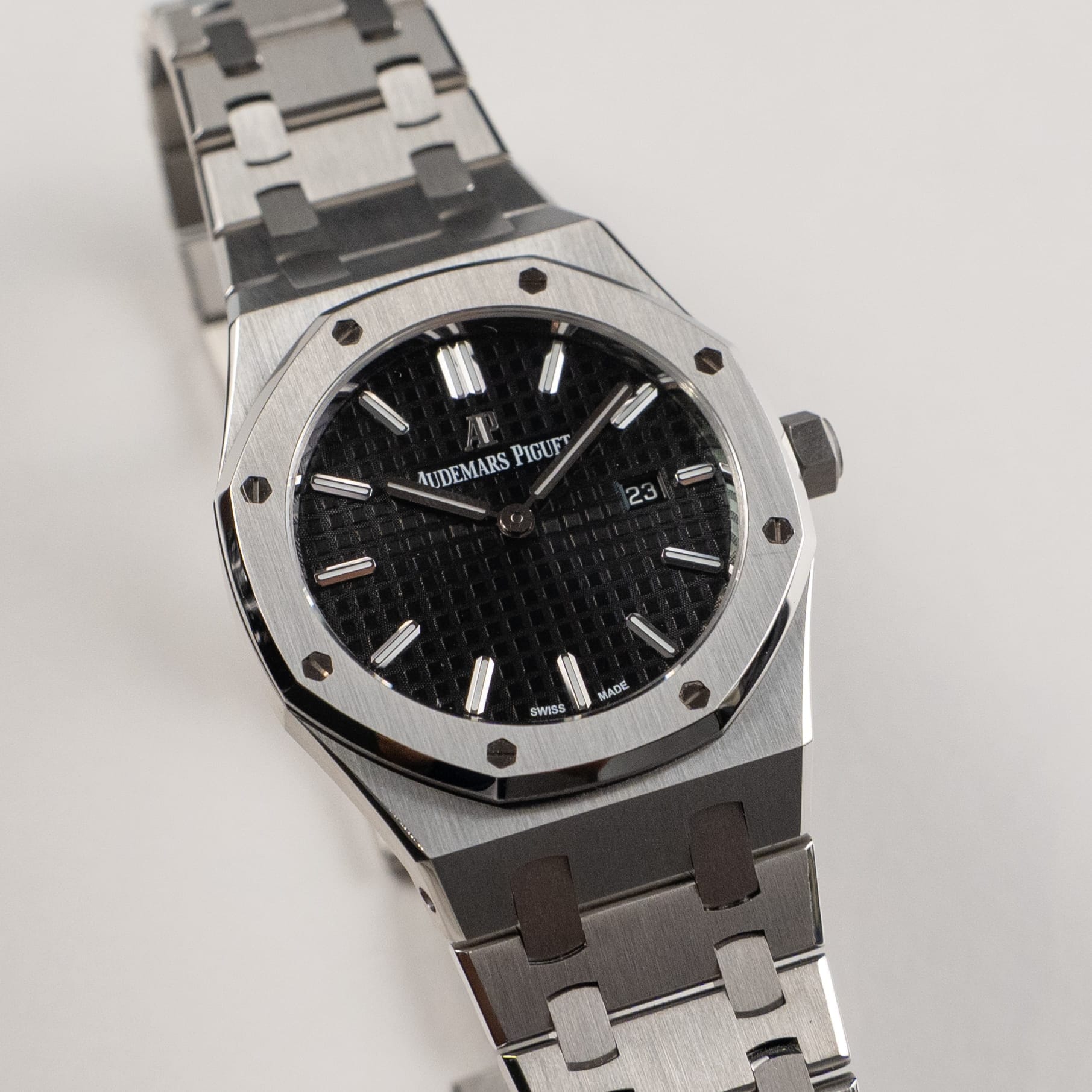 Audemars Piguet Royal Oak 67650ST.OO.1261ST.01 'Ladies' Stainless Steel Black Dial Quartz (2021)
