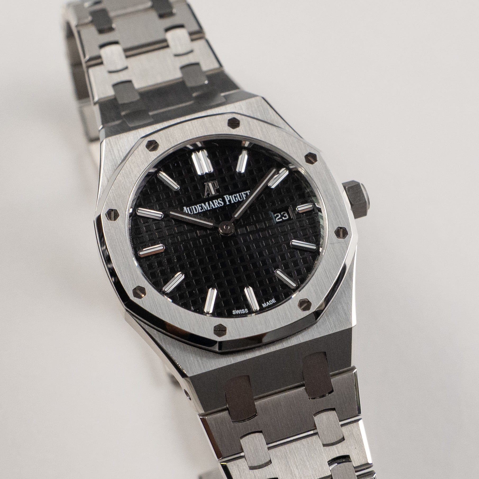 Audemars Piguet Royal Oak 67650ST.OO.1261ST.01 'Ladies' Stainless Steel Black Dial Quartz (2021)