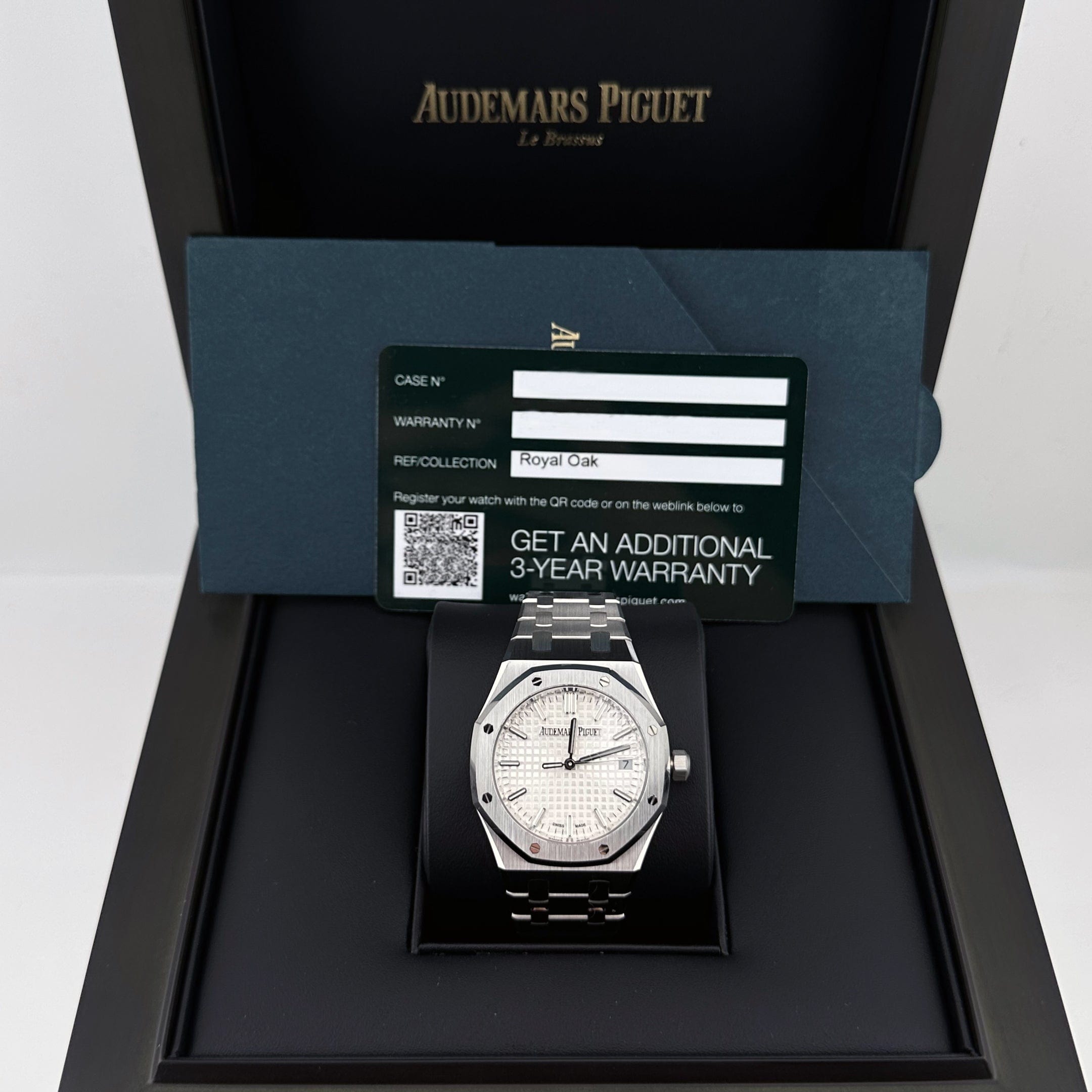 Audemars Piguet Royal Oak 77350ST.OO.1261ST.01  Stainless Steel Silver-toned  Dial (2024)